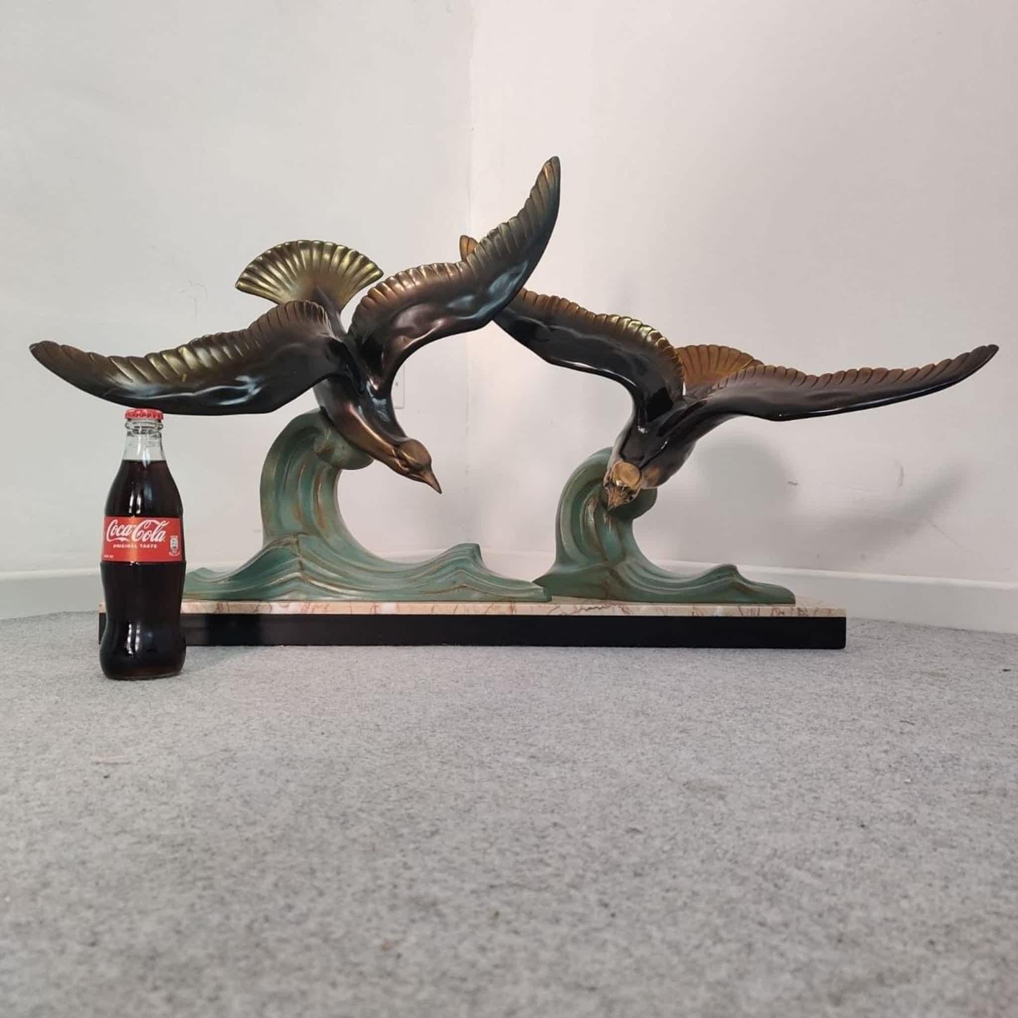 Art Deco Marmor Bronze Möwen Tier-Skulptur Dekorativ, Frankreich, 30er Jahre (Art déco) im Angebot