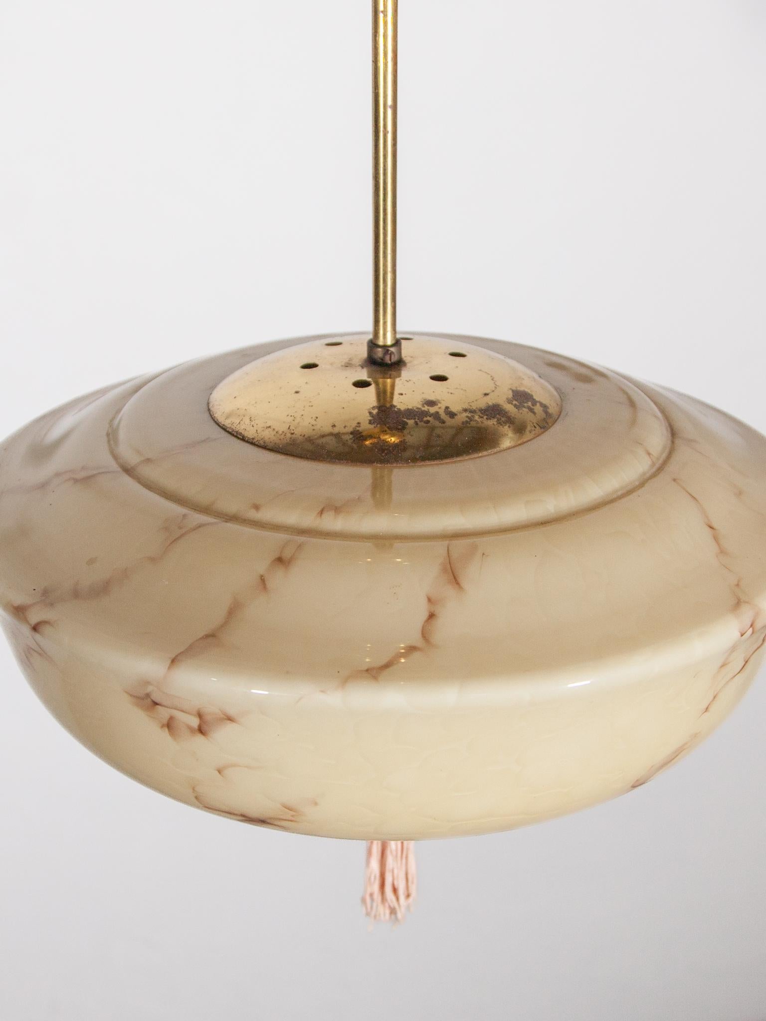Lampada a sospensione in vetro di marmo Art Deco in vendita 4