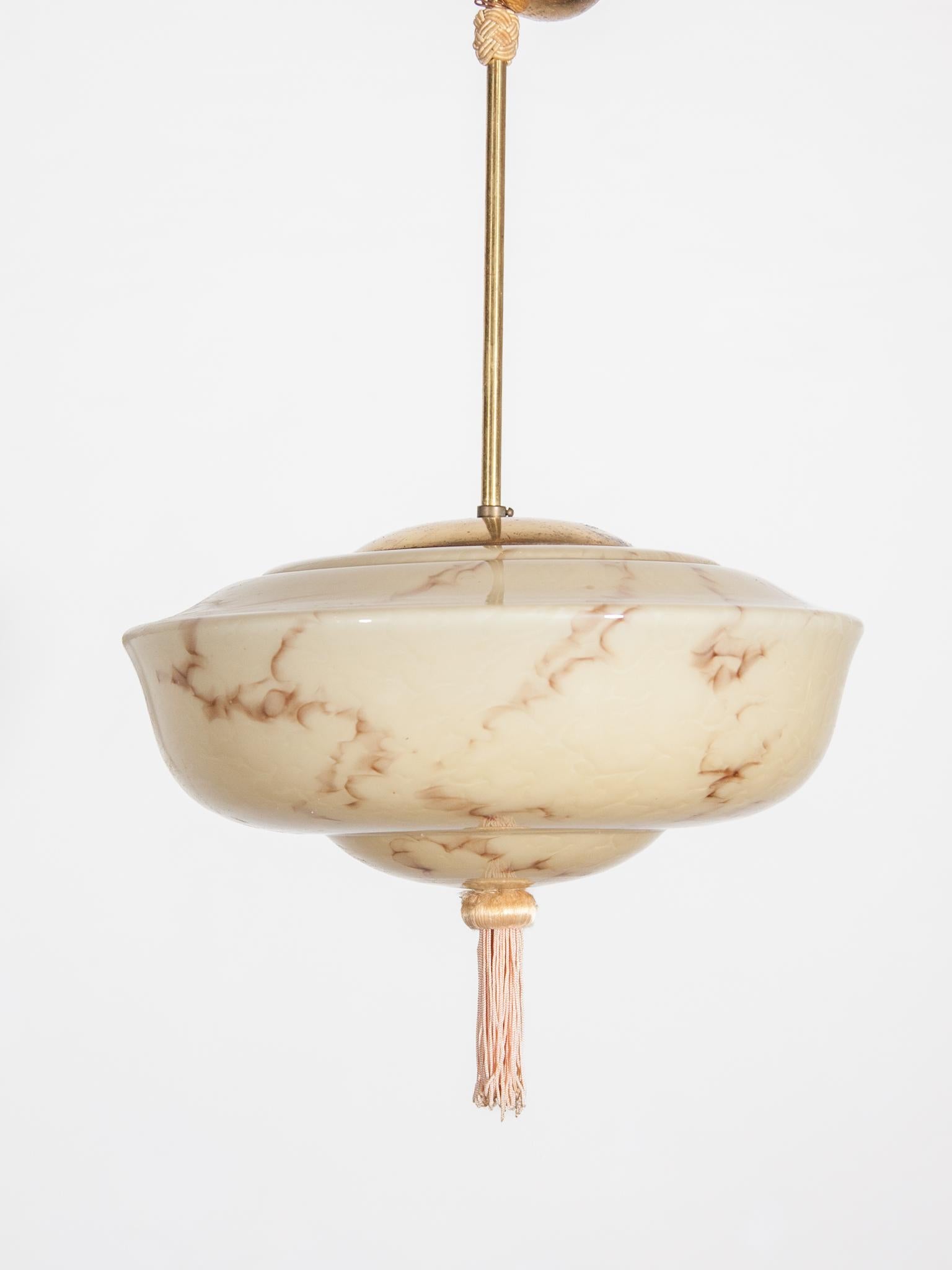 Fatto a mano Lampada a sospensione in vetro di marmo Art Deco in vendita