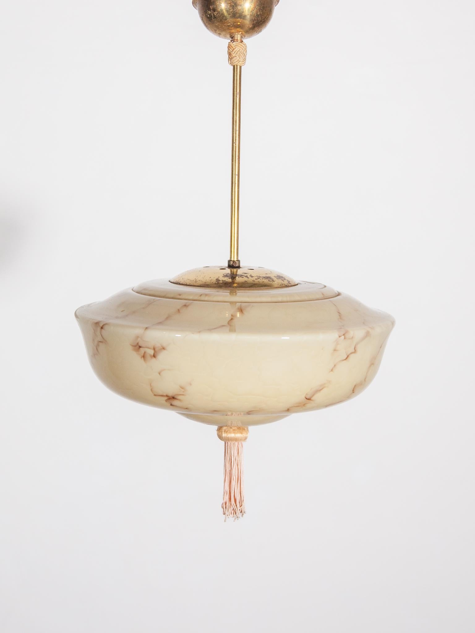 Lampada a sospensione in vetro di marmo Art Deco in vendita 1