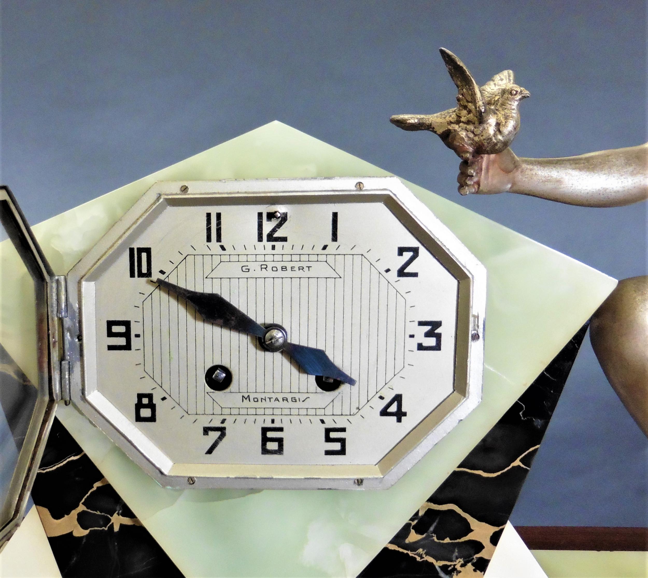 Art Deco Marble Mantel Clock In Good Condition For Sale In Norwich, GB