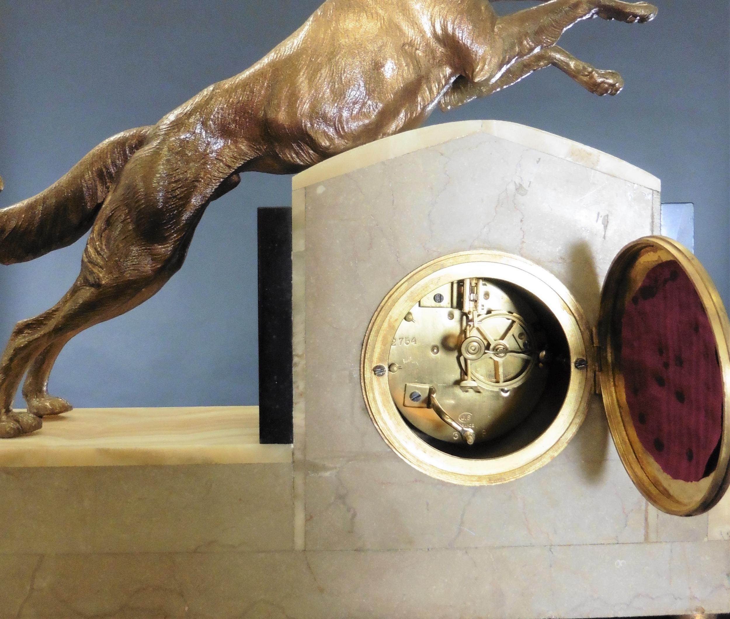 Horloge de cheminée en marbre Art Déco en vente 1