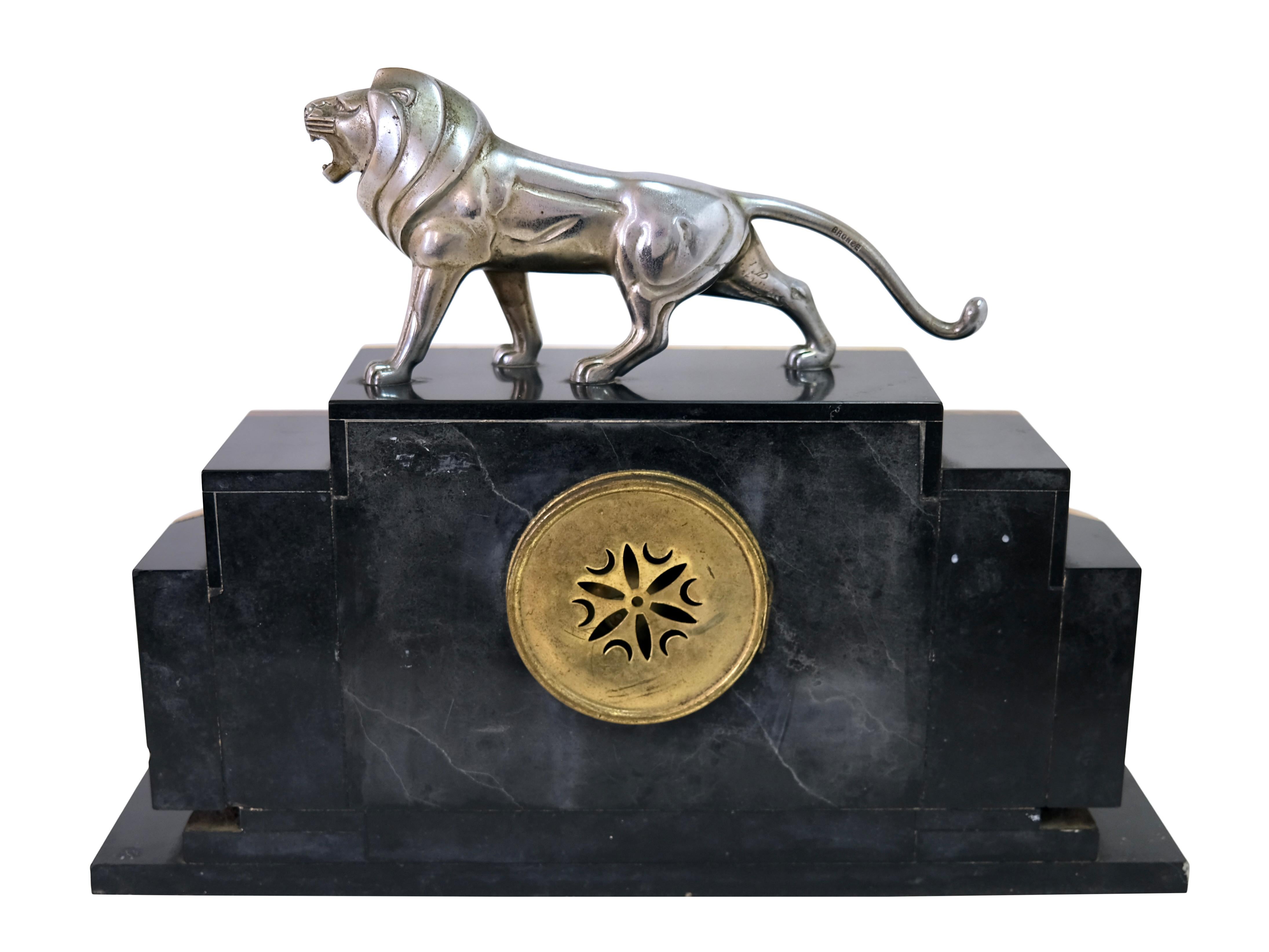 Art Deco Marble Mantel Clock with Chromed Bronze Lion and Movement by Le Roux  In Fair Condition For Sale In Ulm, DE