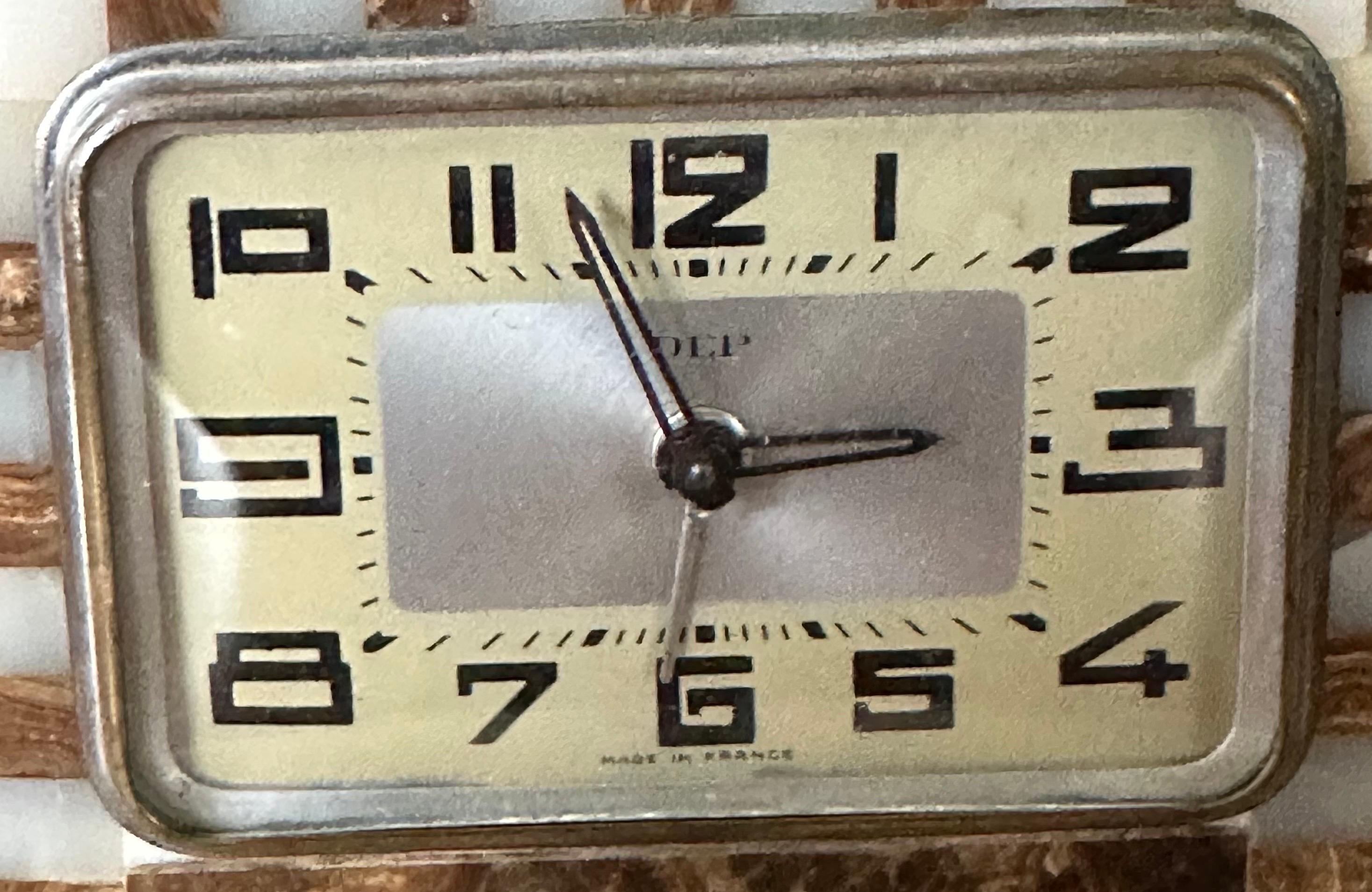 Art Deco Marmor & Onyx Wind Up Tischuhr von DEP of France im Angebot 2