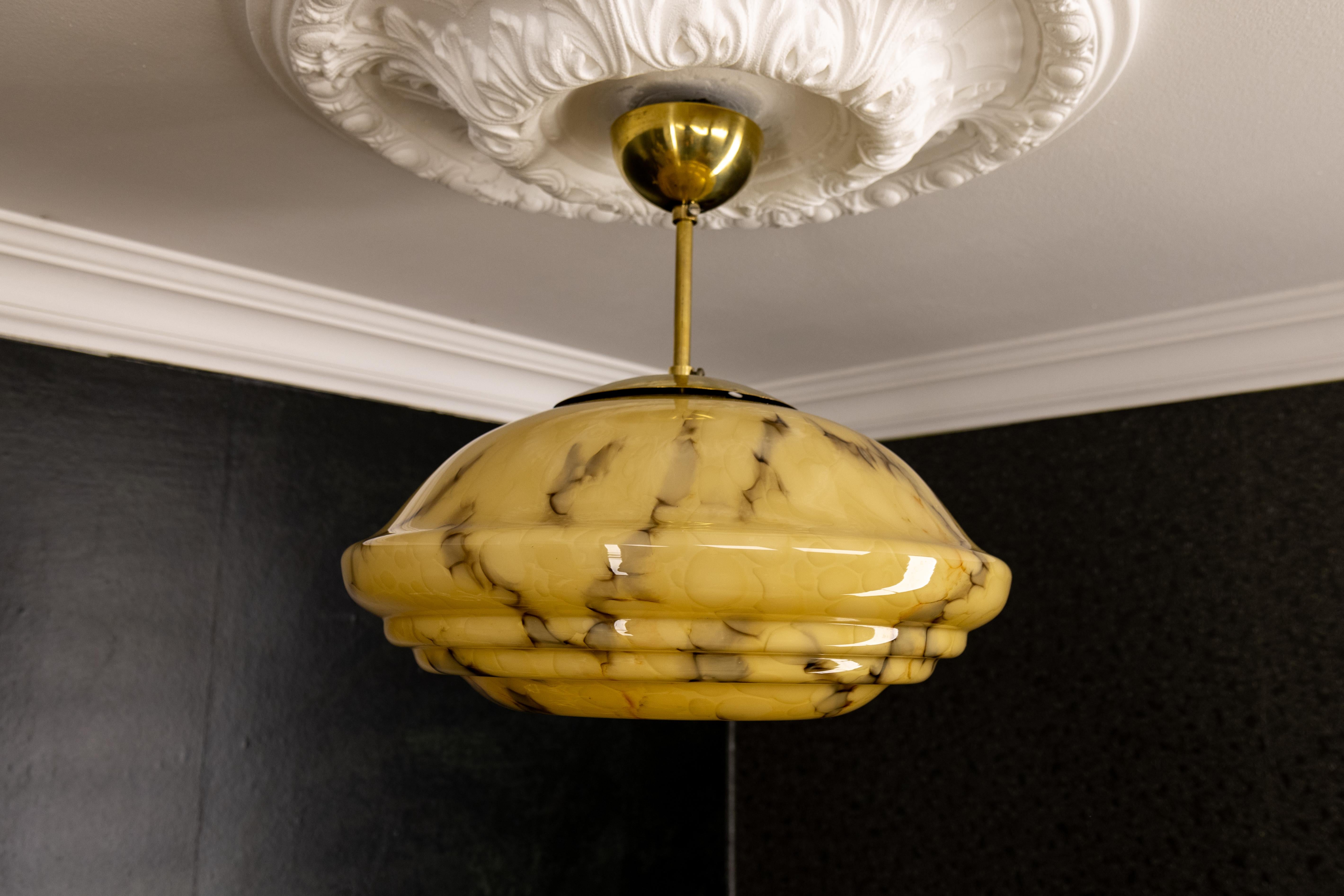 Art Deco Marbled Amber and Brown Glass and Brass Pendant Light, Germany, 1930s For Sale 7
