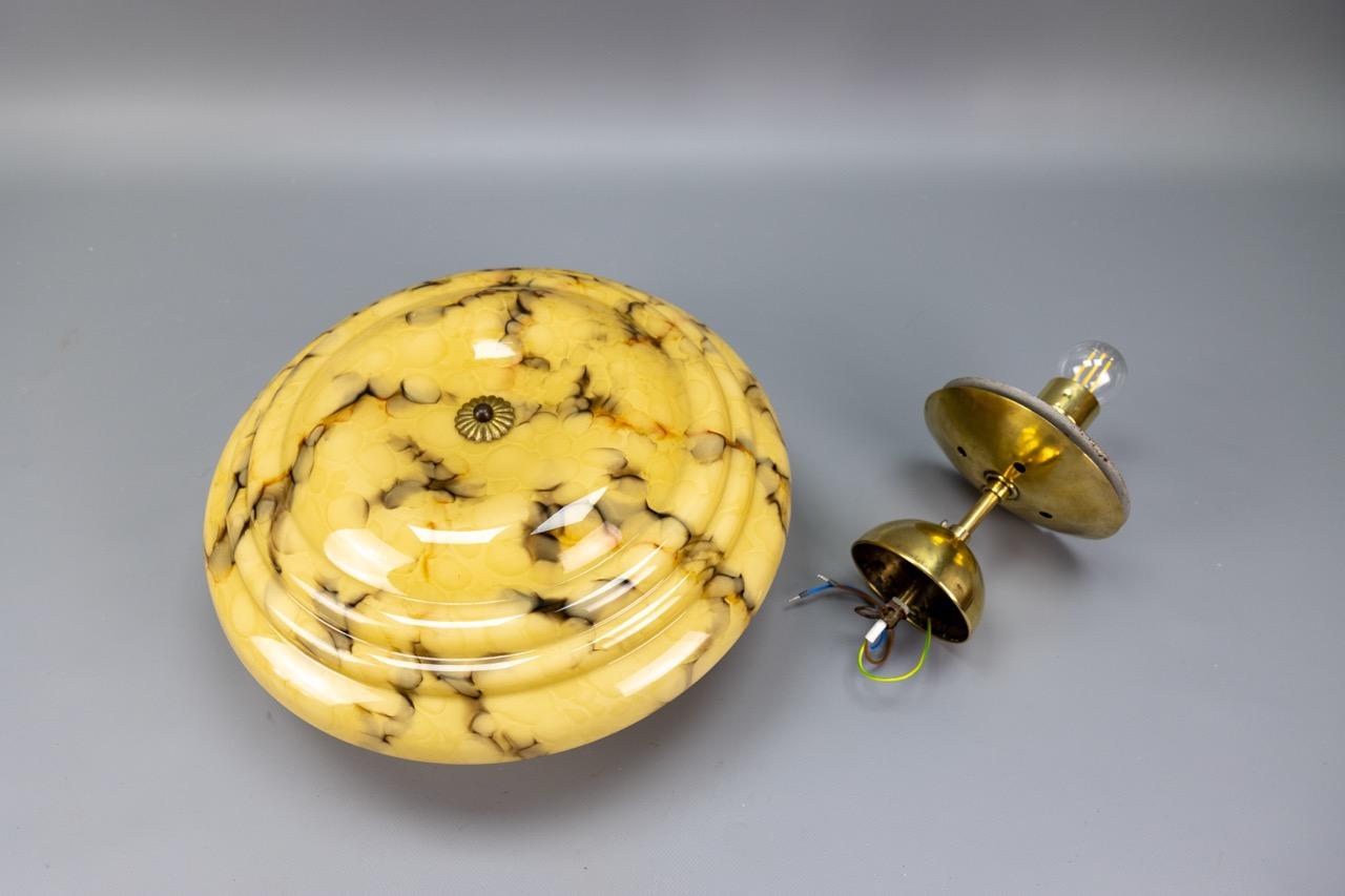 Art Deco Marbled Amber and Brown Glass and Brass Pendant Light, Germany, 1930s For Sale 15
