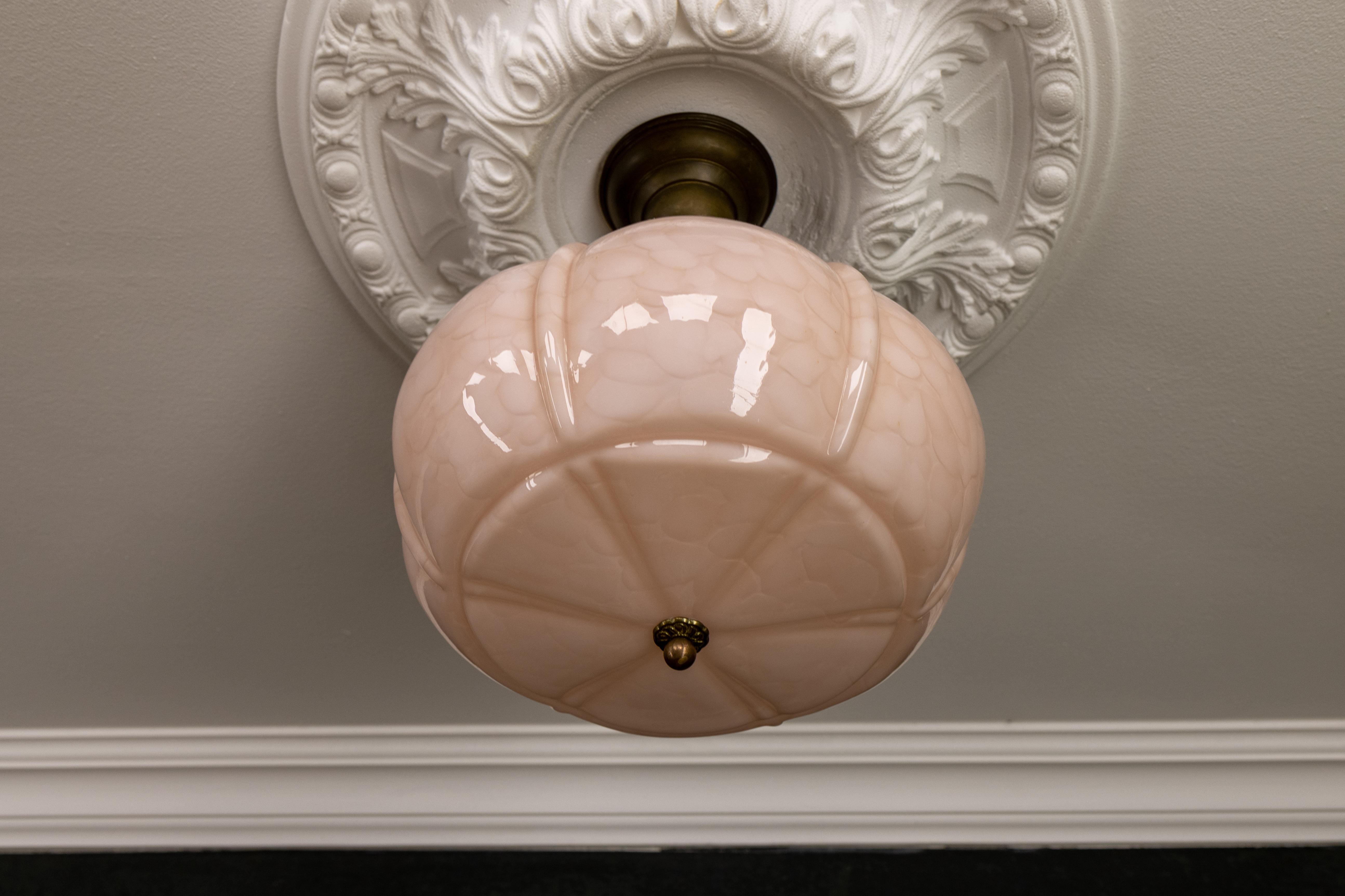 Art Deco Marbled Light Pink Glass and Brass Pendant Light, Germany, 1930s For Sale 1