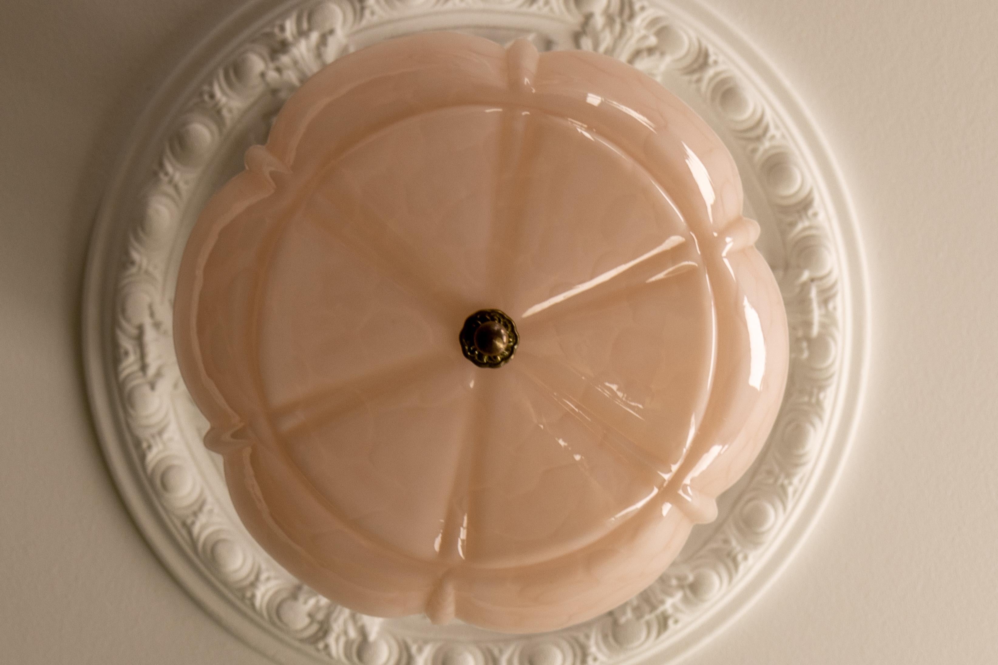 Art Deco Marbled Light Pink Glass and Brass Pendant Light, Germany, 1930s For Sale 2