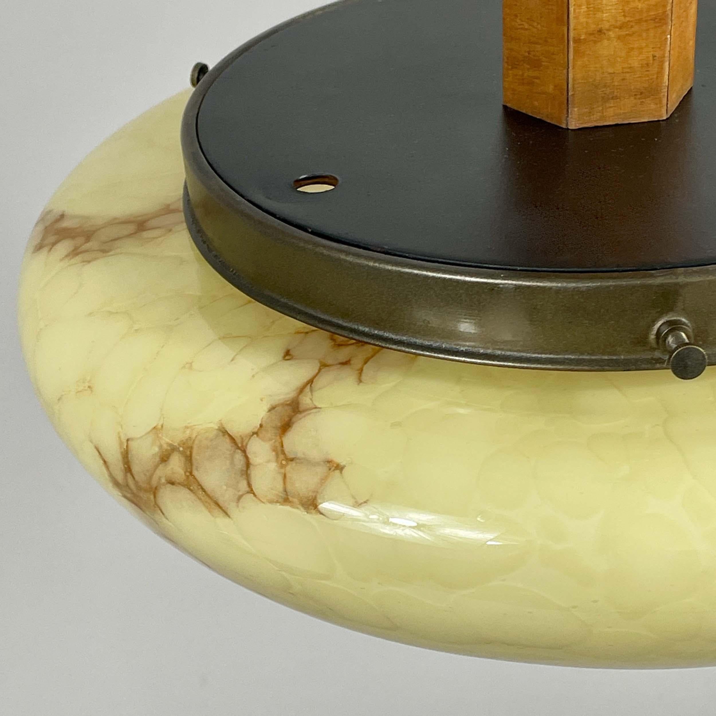 Colgante Art Déco de vidrio opalino jaspeado, Alemania Años 30 en venta 3