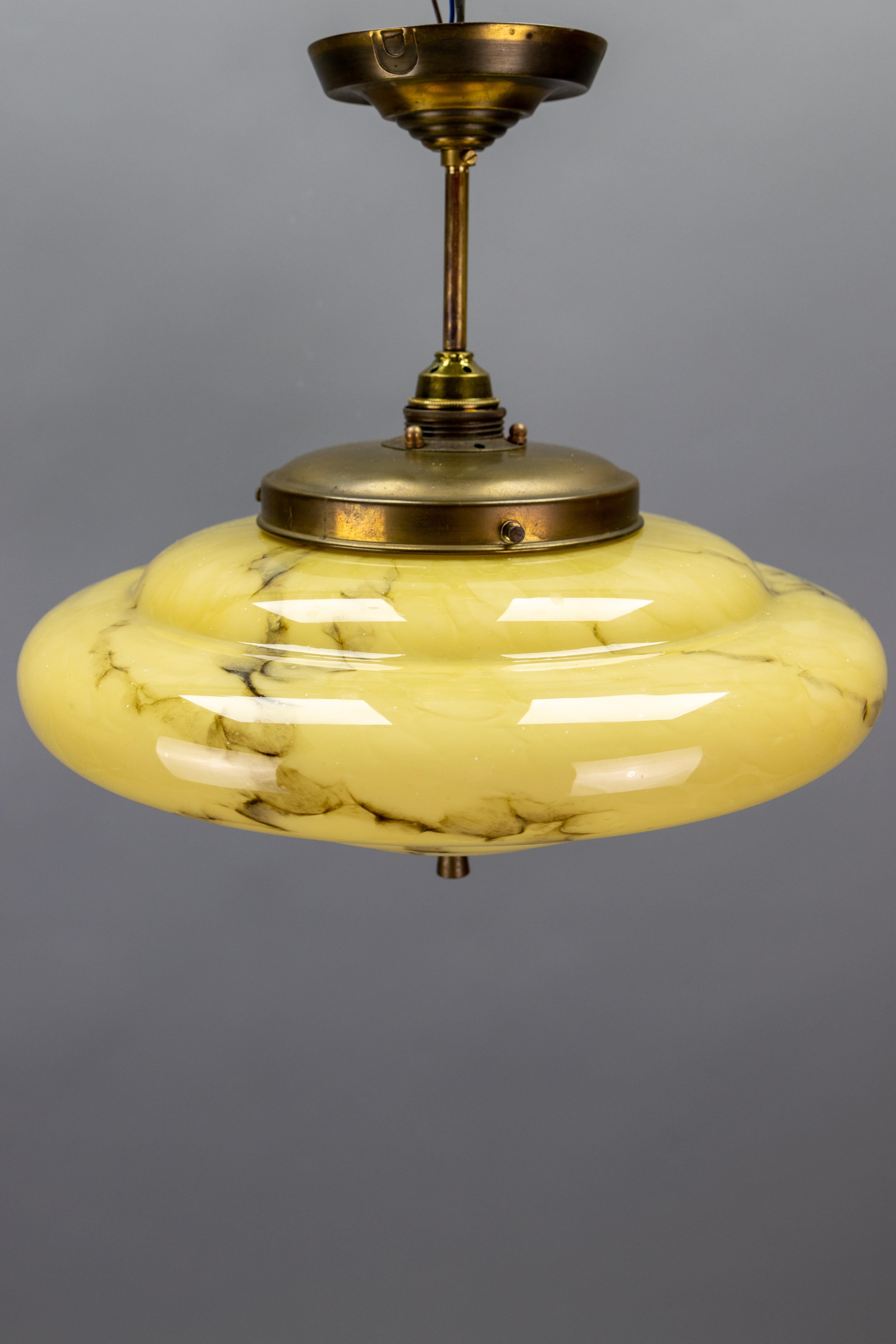 Art Deco Marbled Yellow and Brown Glass and Brass Pendant Light, 1930s For Sale 10