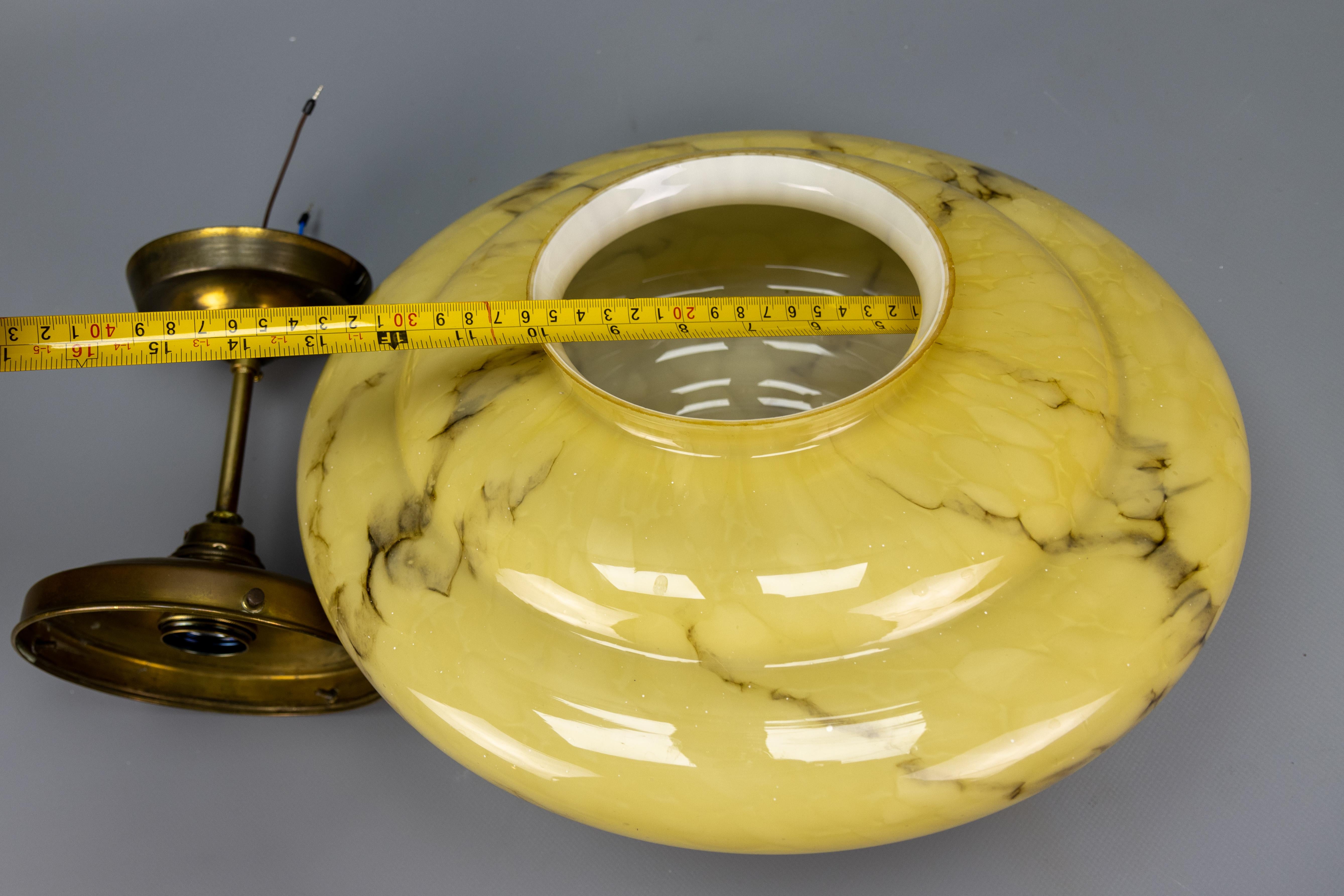 Art Deco Marbled Yellow and Brown Glass and Brass Pendant Light, 1930s For Sale 12