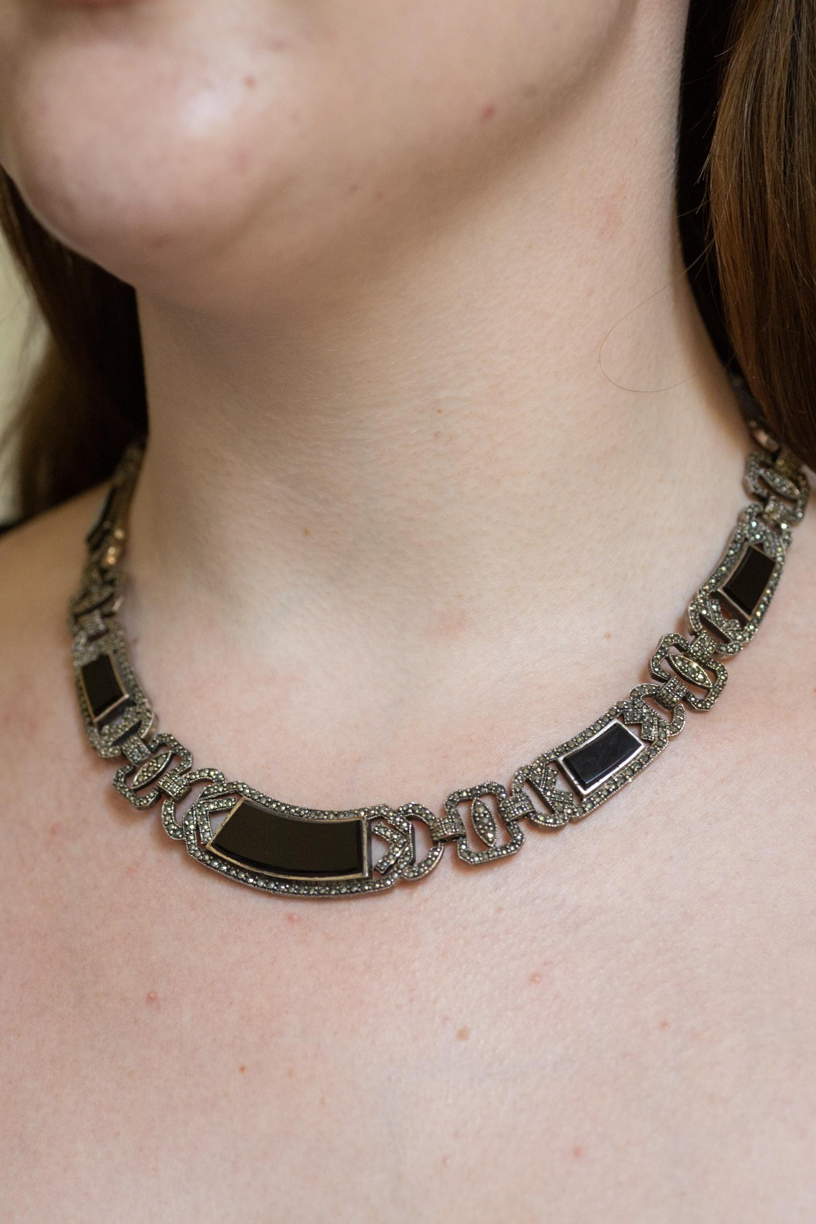 Collana Art Deco in argento sterling con Marcasite e Onice in vendita 4