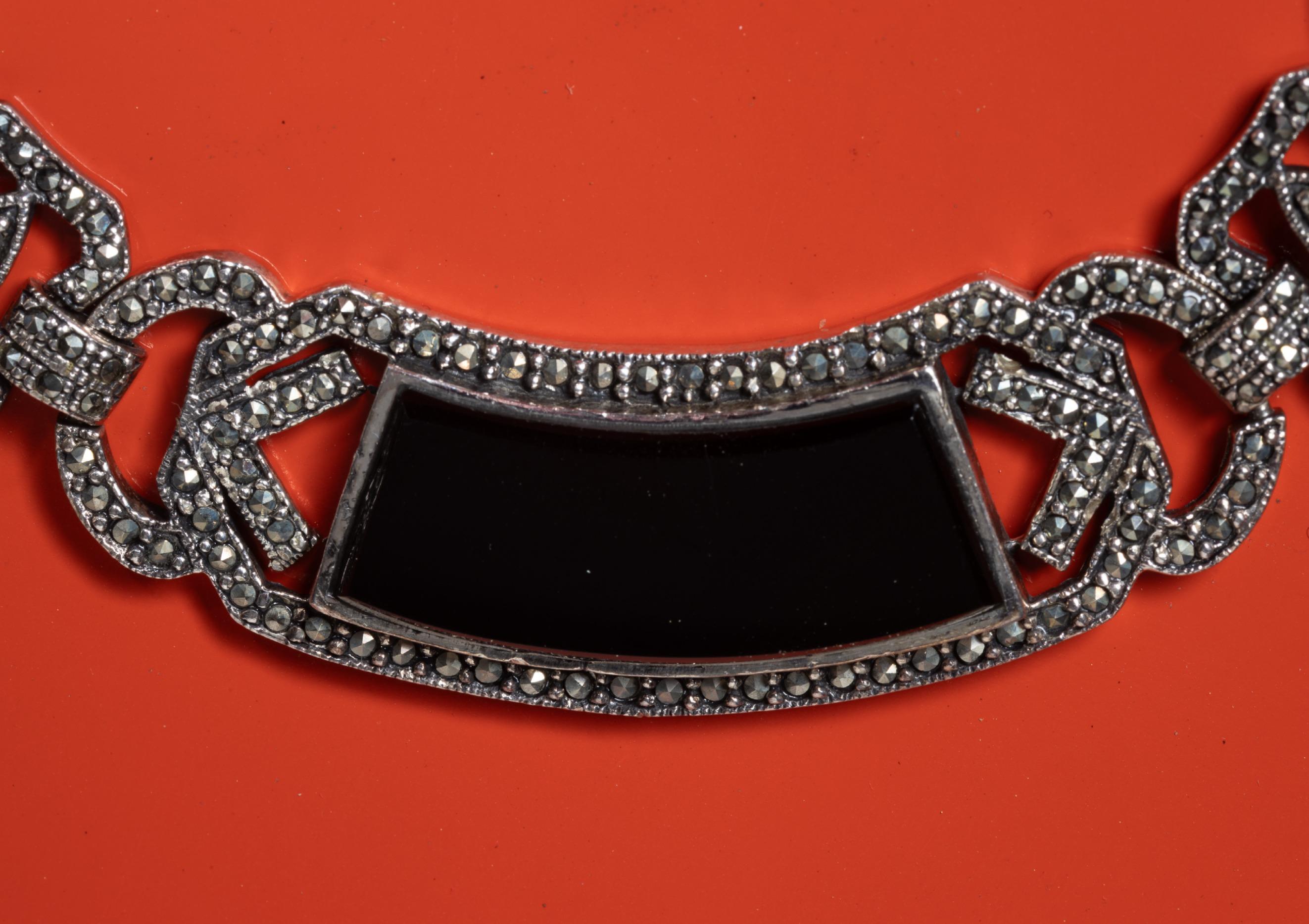 Donna Collana Art Deco in argento sterling con Marcasite e Onice in vendita