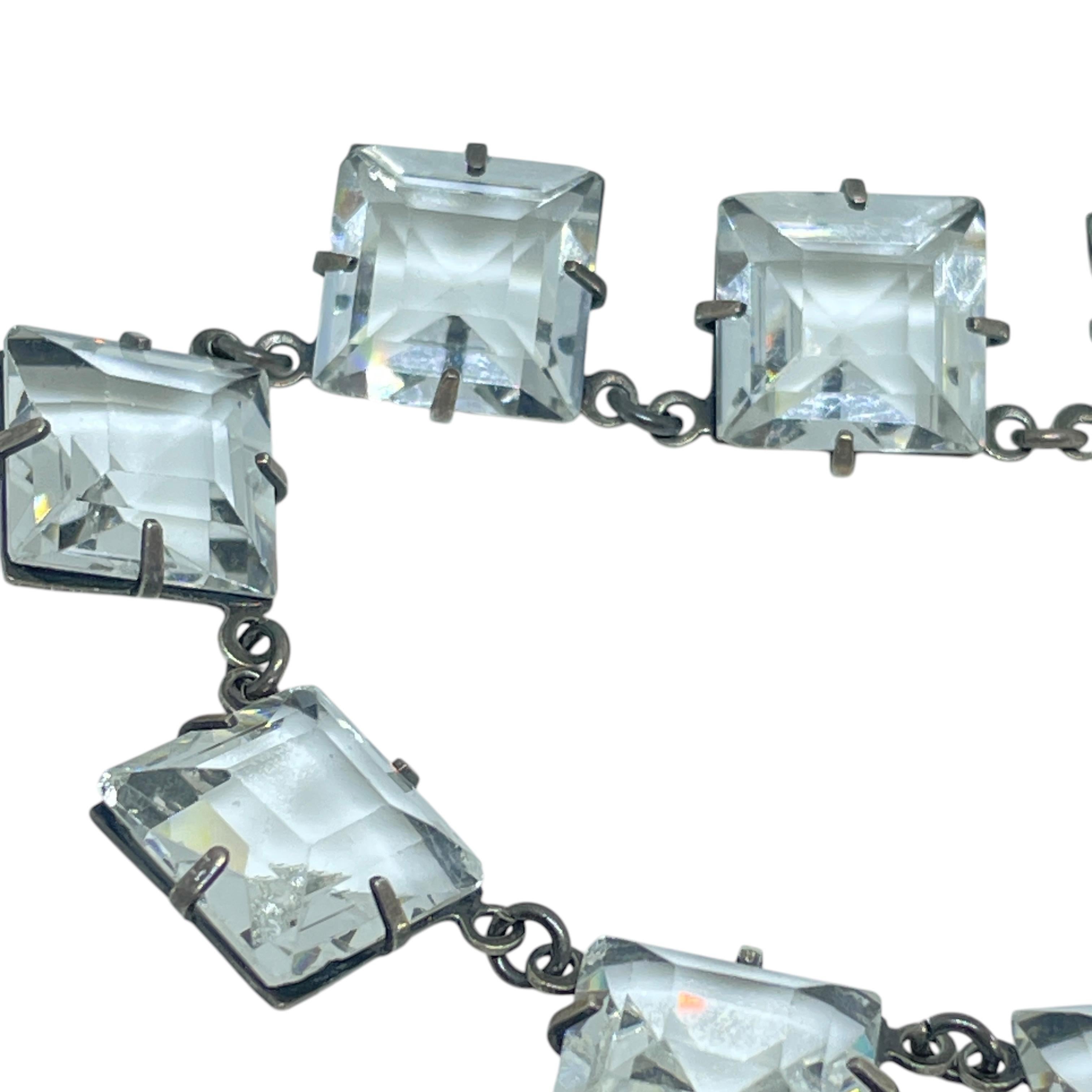 Art Déco Collana in argento sterling con marchio ART DECO e vetro sfaccettato incastonato in vendita
