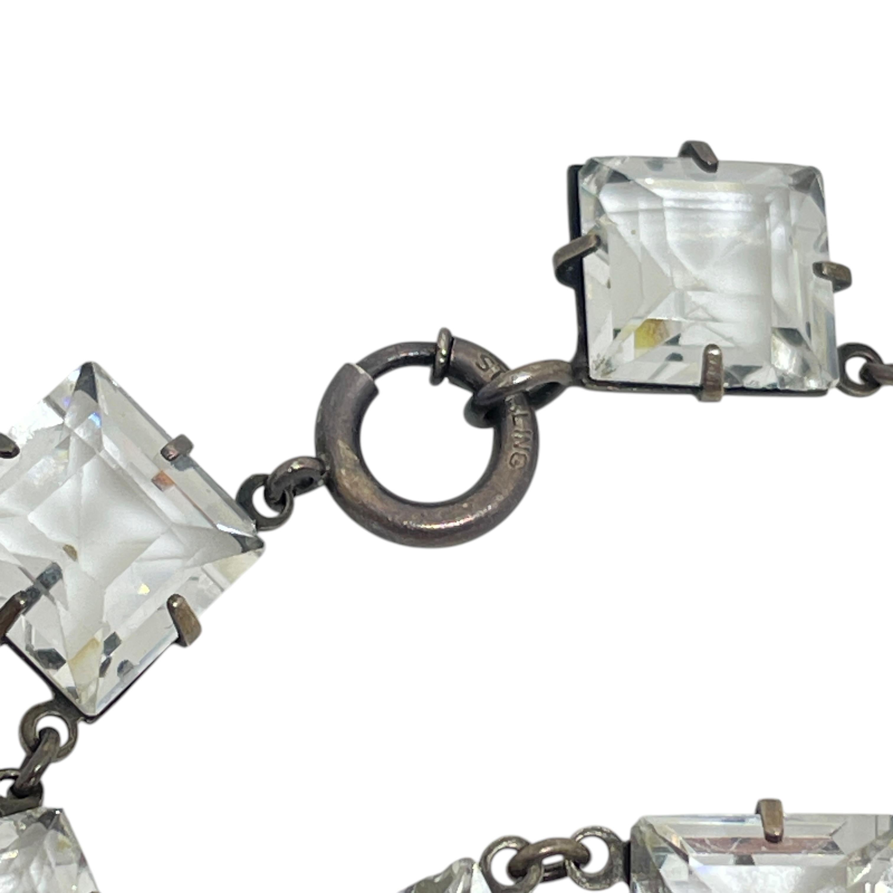 Collana in argento sterling con marchio ART DECO e vetro sfaccettato incastonato In condizioni buone in vendita a Palos Hills, IL