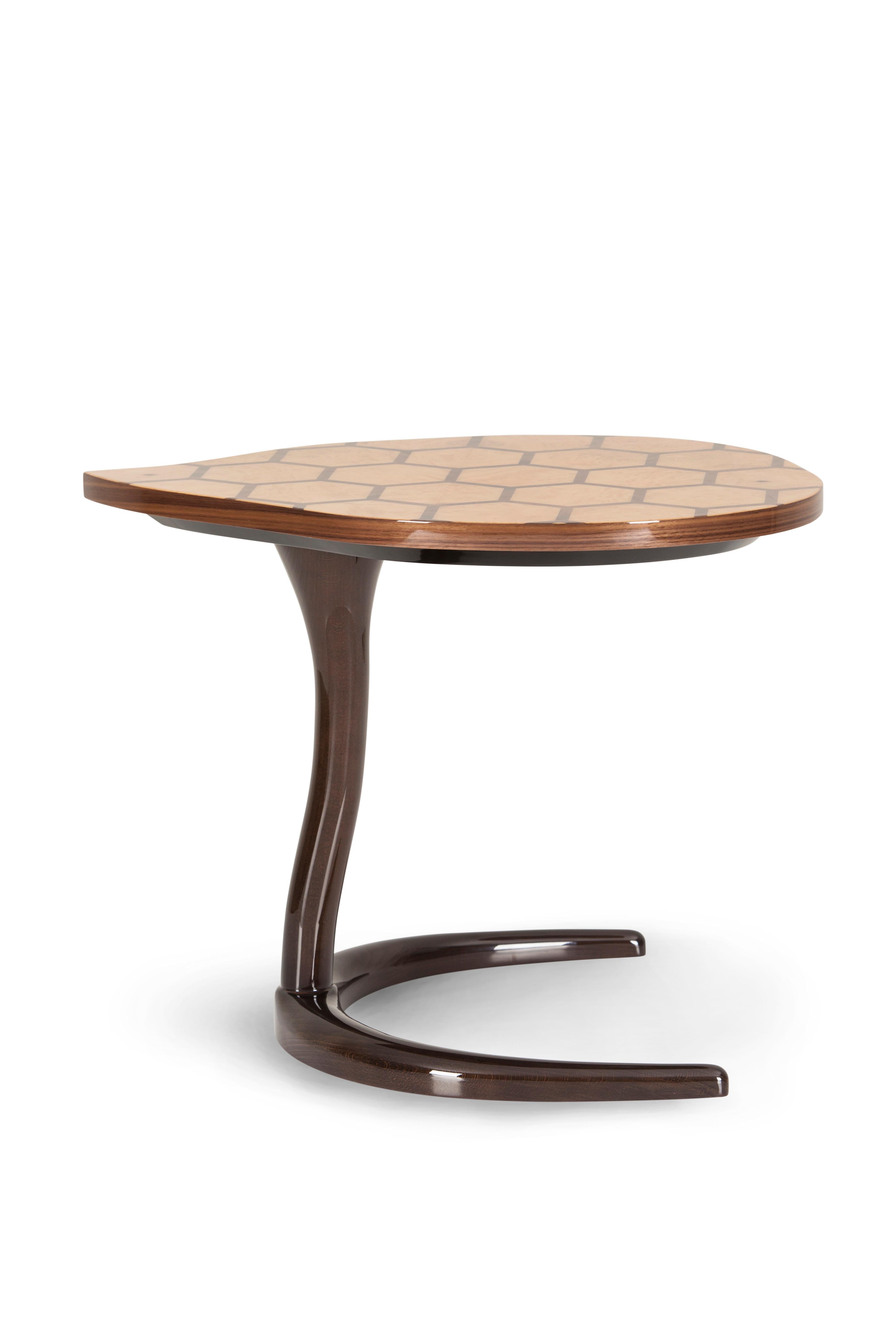 Marquetry Infinity Side Table, Handcrafted in Portugal - Europe by Greenapple.

Handcrafted with precision and care, the Infinity side table presents the art of marquetry in its most refined form, where high-quality wood veneers seamlessly merge to