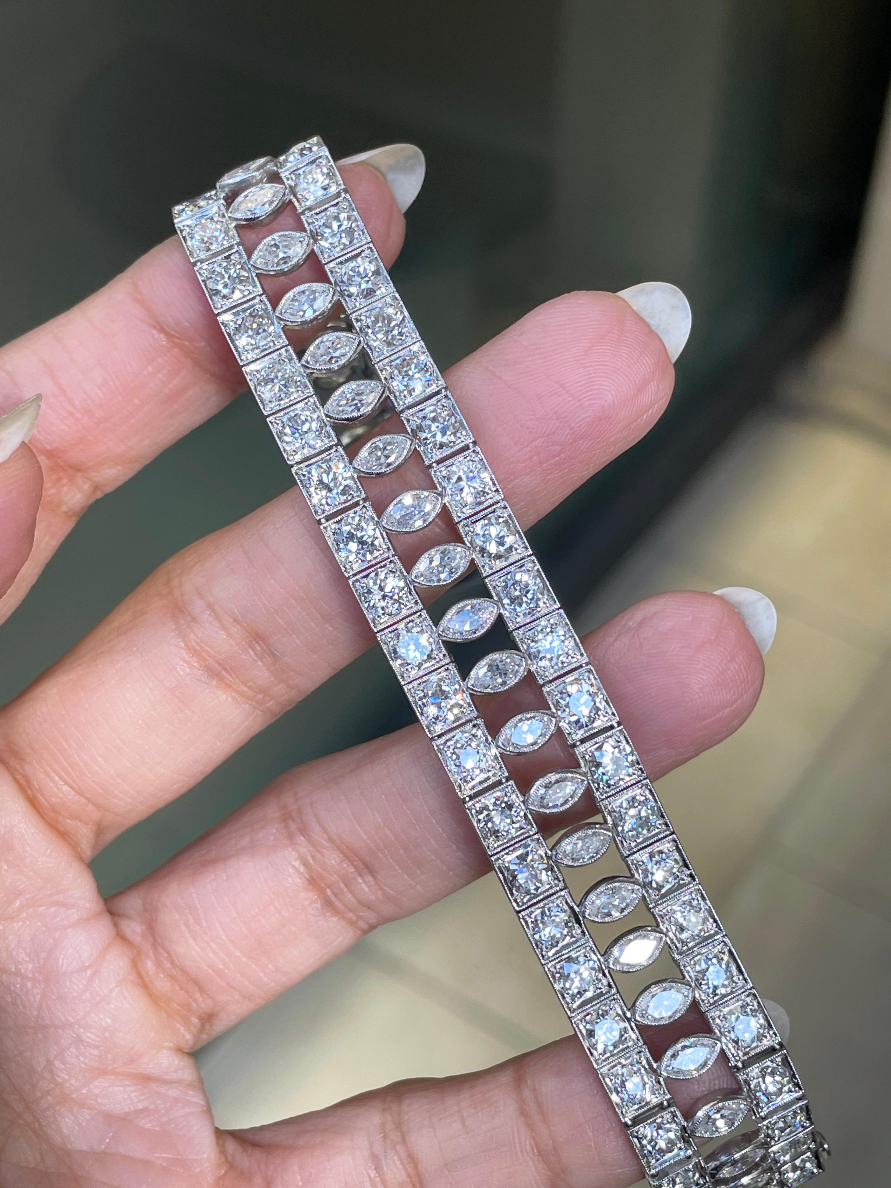 Art Deco Marquise and Round Old Cut Diamond Platinum Bracelet, circa 1920s In Excellent Condition For Sale In London, GB