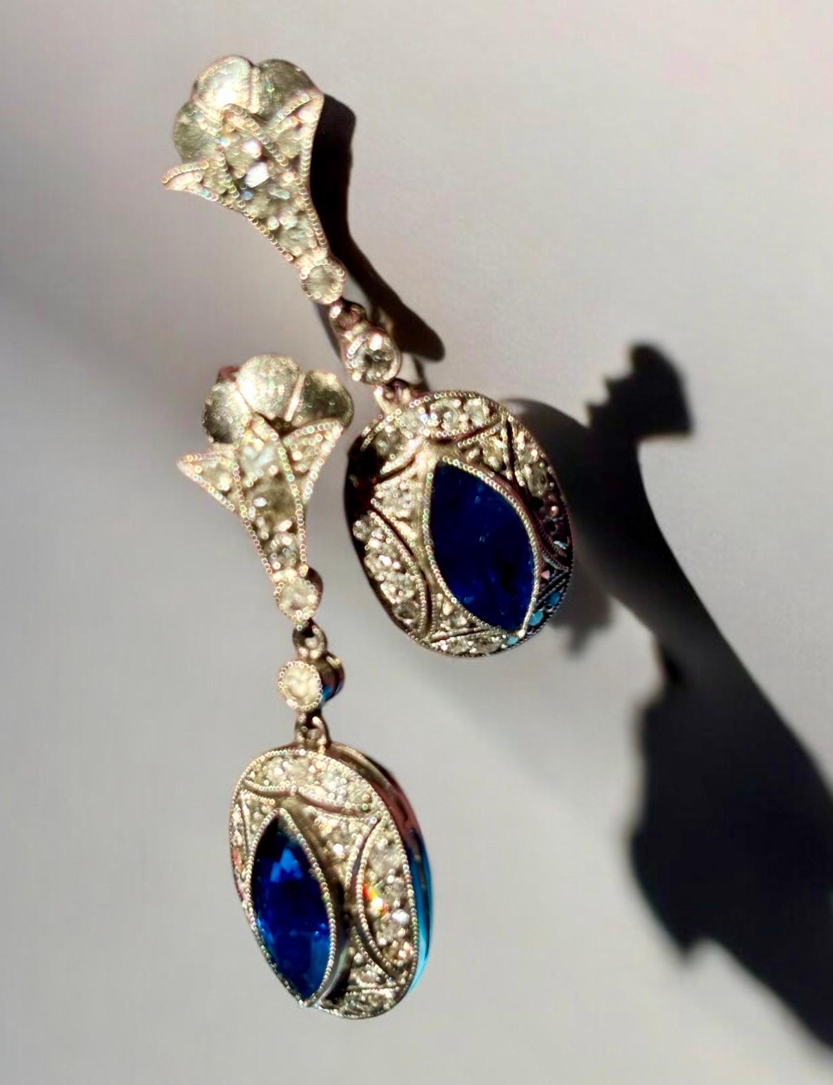 Art Deco Marquise Blauer Saphir und Diamant-Tropfen-Ohrringe Ca. 1925 im Angebot 5