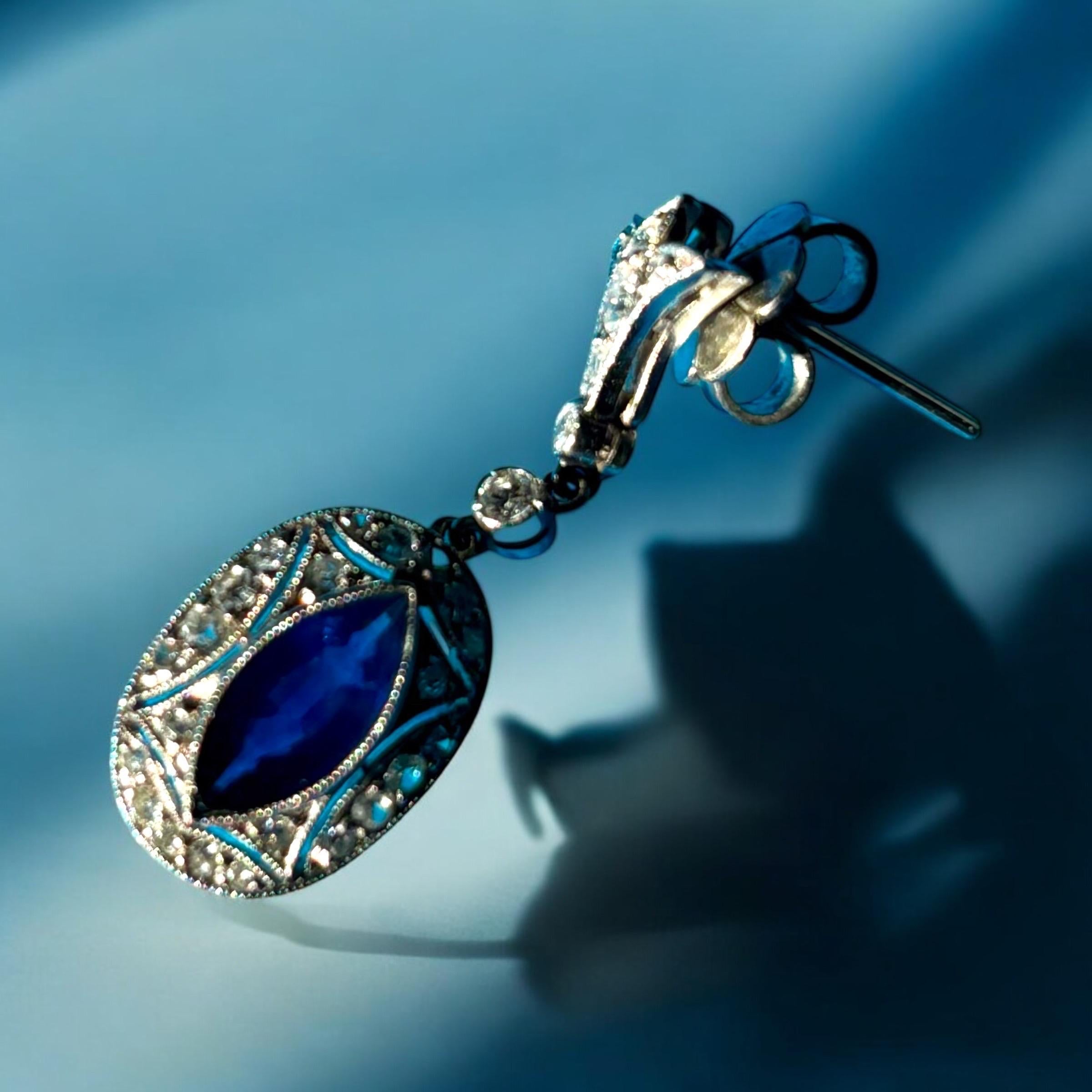 Art Deco Marquise Blauer Saphir und Diamant-Tropfen-Ohrringe Ca. 1925 im Zustand „Gut“ im Angebot in OVIEDO, AS