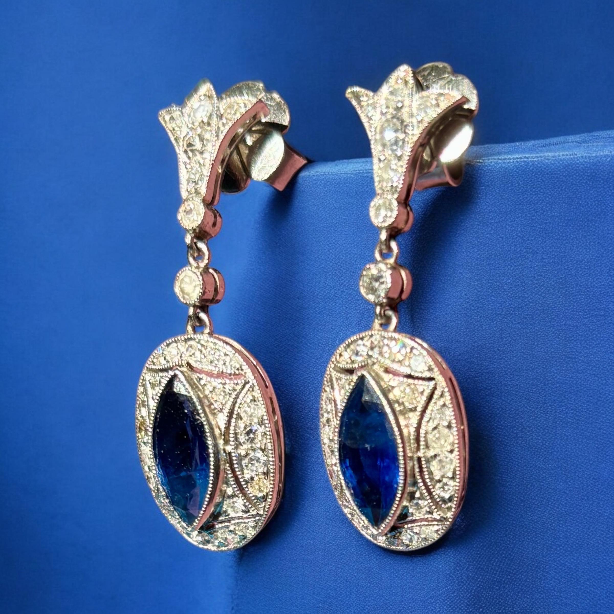 Art Deco Marquise Blauer Saphir und Diamant-Tropfen-Ohrringe Ca. 1925 im Angebot 2