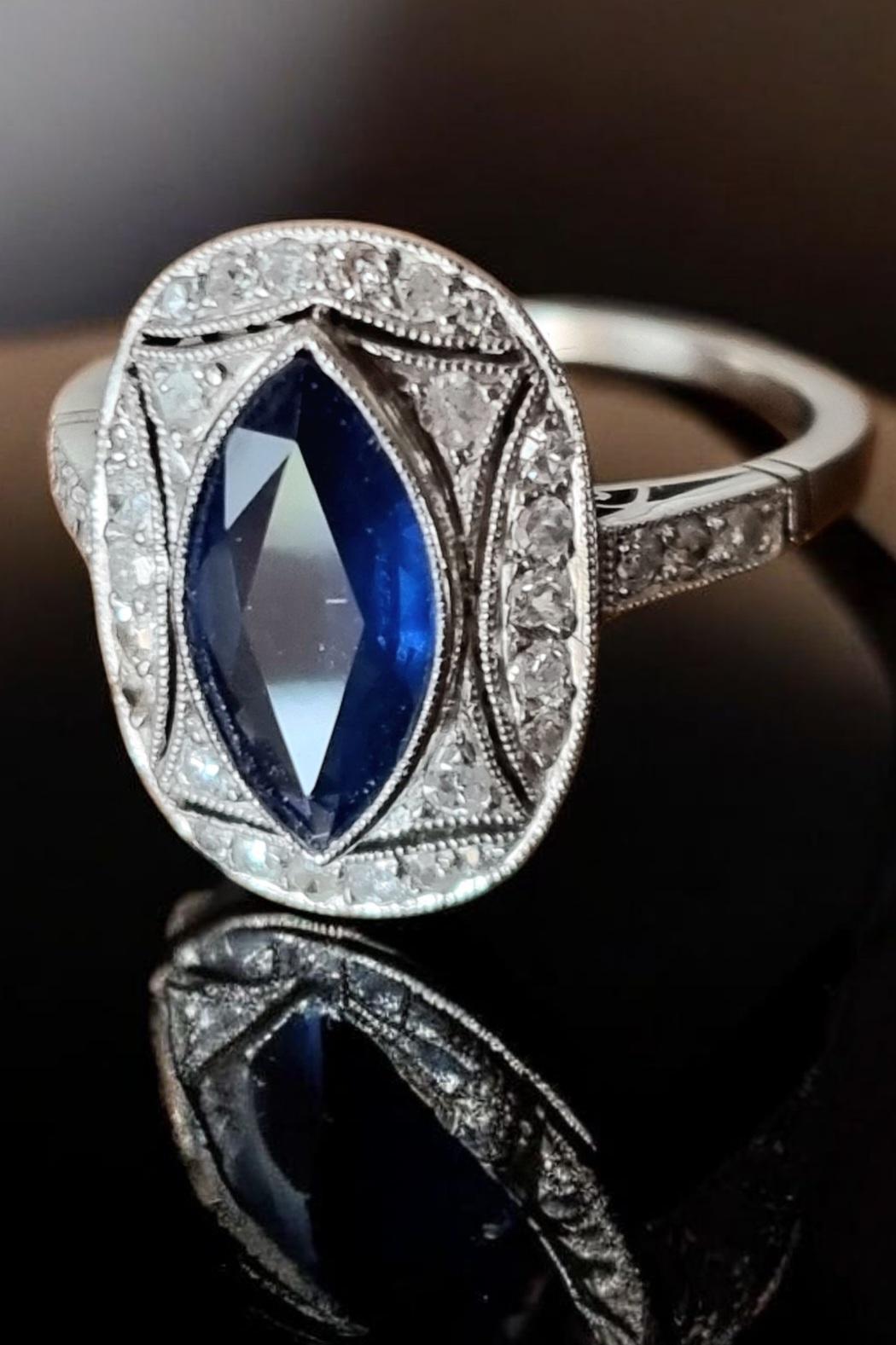 Art Deco Marquise Blue Sapphire and Diamond Ring  mounted in Platinum For Sale 3