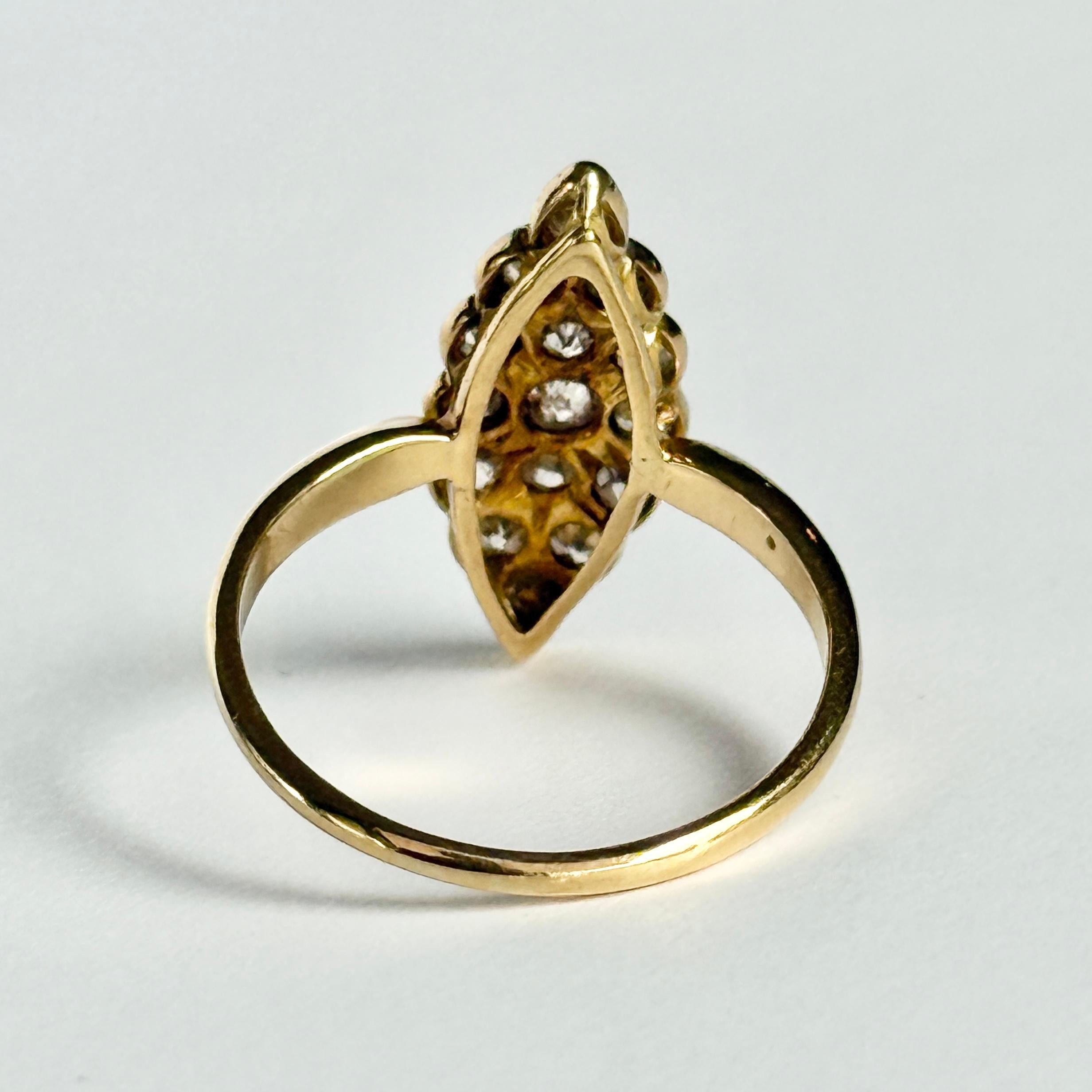 Art Deco Marquise Diamond and 18 Carat Gold Ring For Sale 1