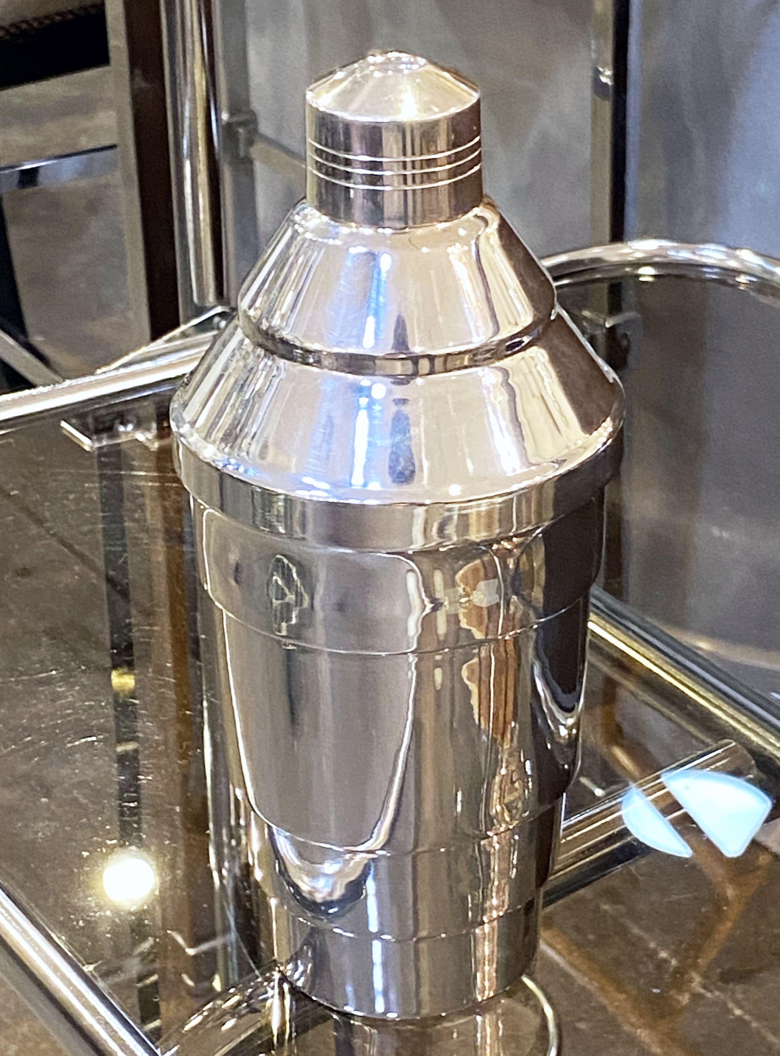 English Art Deco Martini or Cocktail Shaker from England