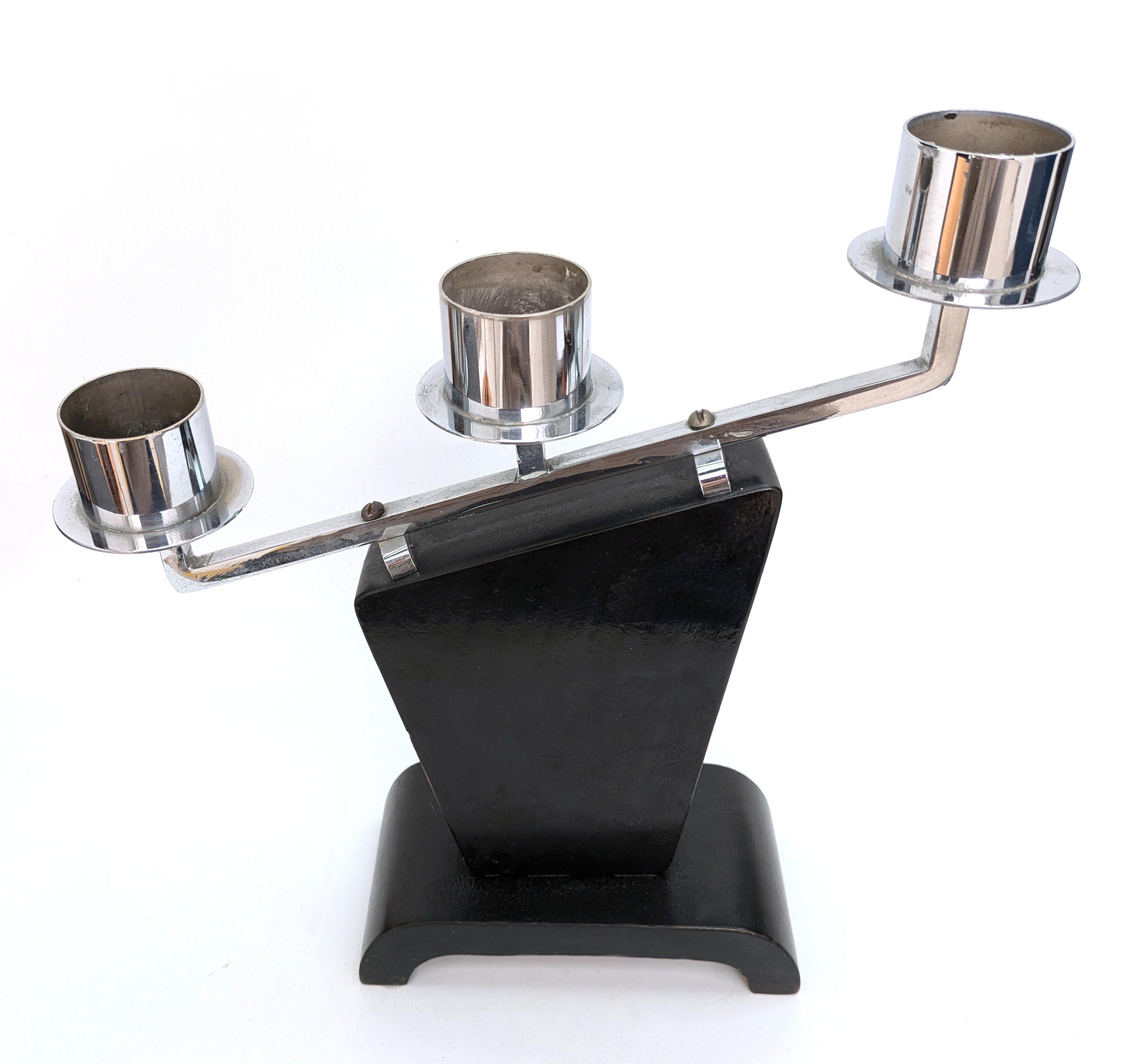 Pareja Art Decó Candelabros Escalonados 1930 Moderne en Bueno estado para la venta en Devon, England