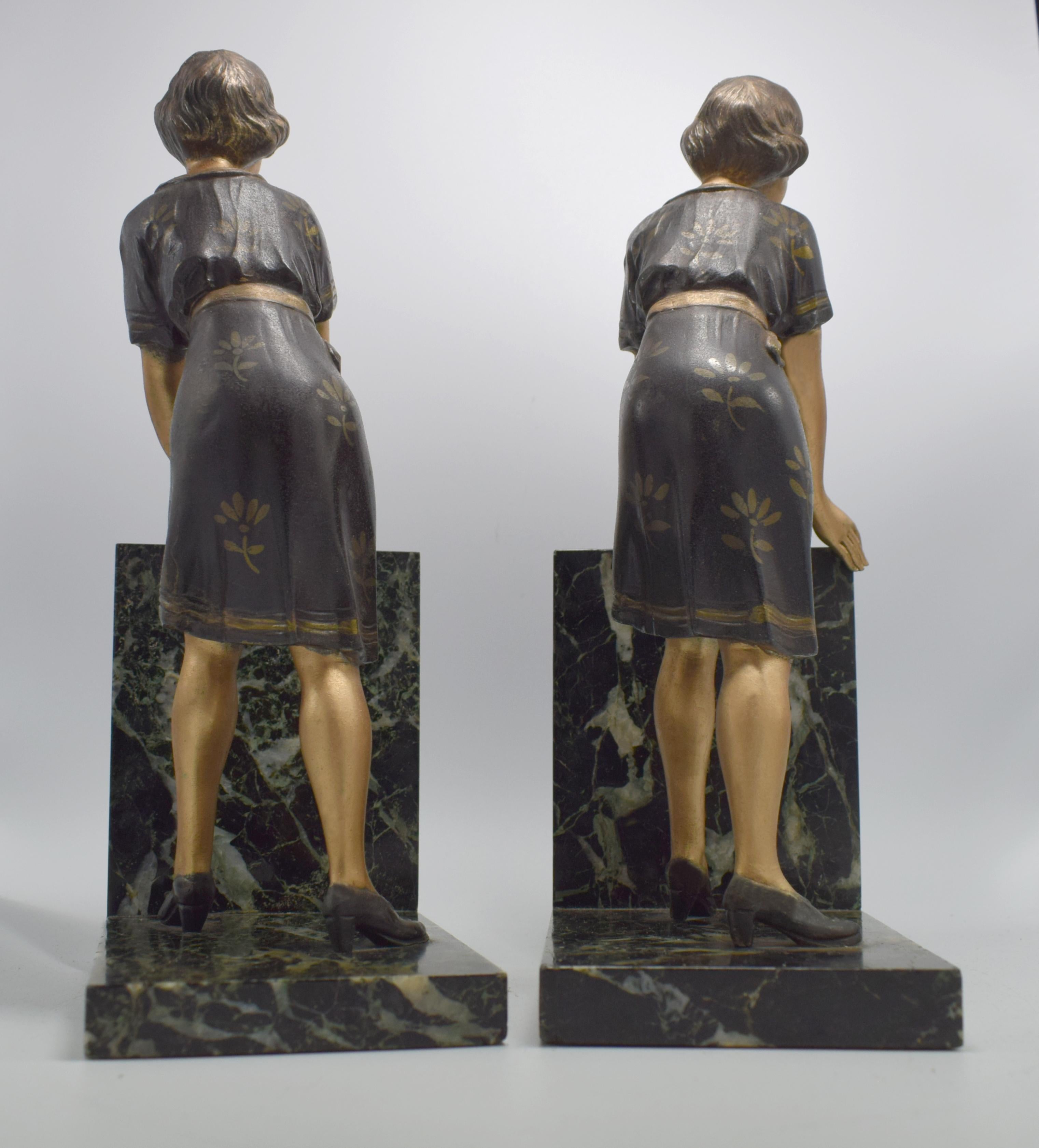 20th Century Art Deco Matching Pair of Figural Bookends, circa 1930s