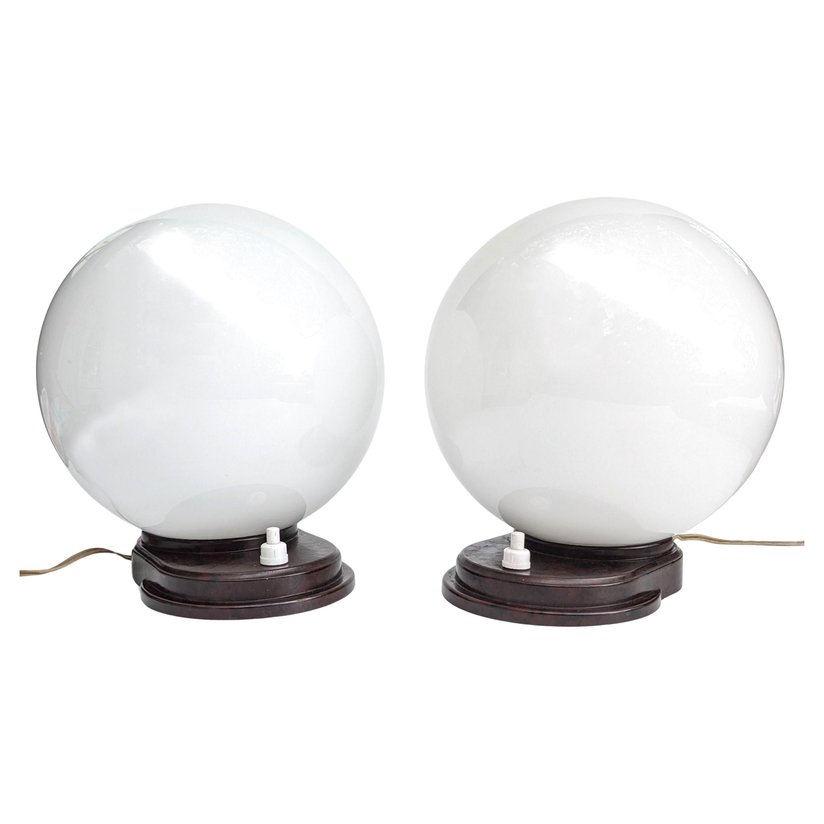 Art Deco Matching Pair of Modernist Bakelite Table Lamps, c1930