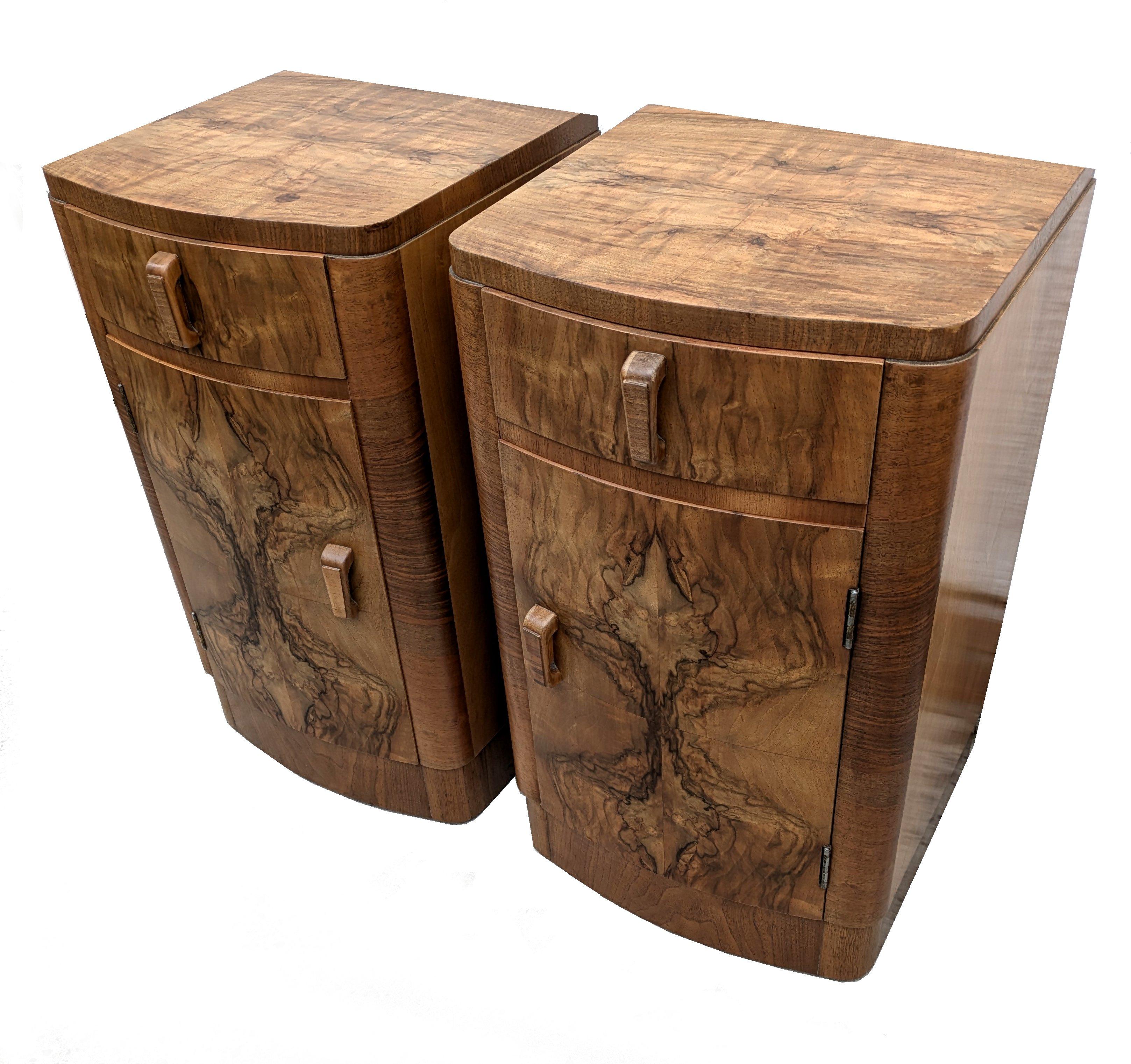 Art Deco Matching Pair of Walnut Bedside Cabinets Night Stands, English, c1930 In Good Condition In Devon, England