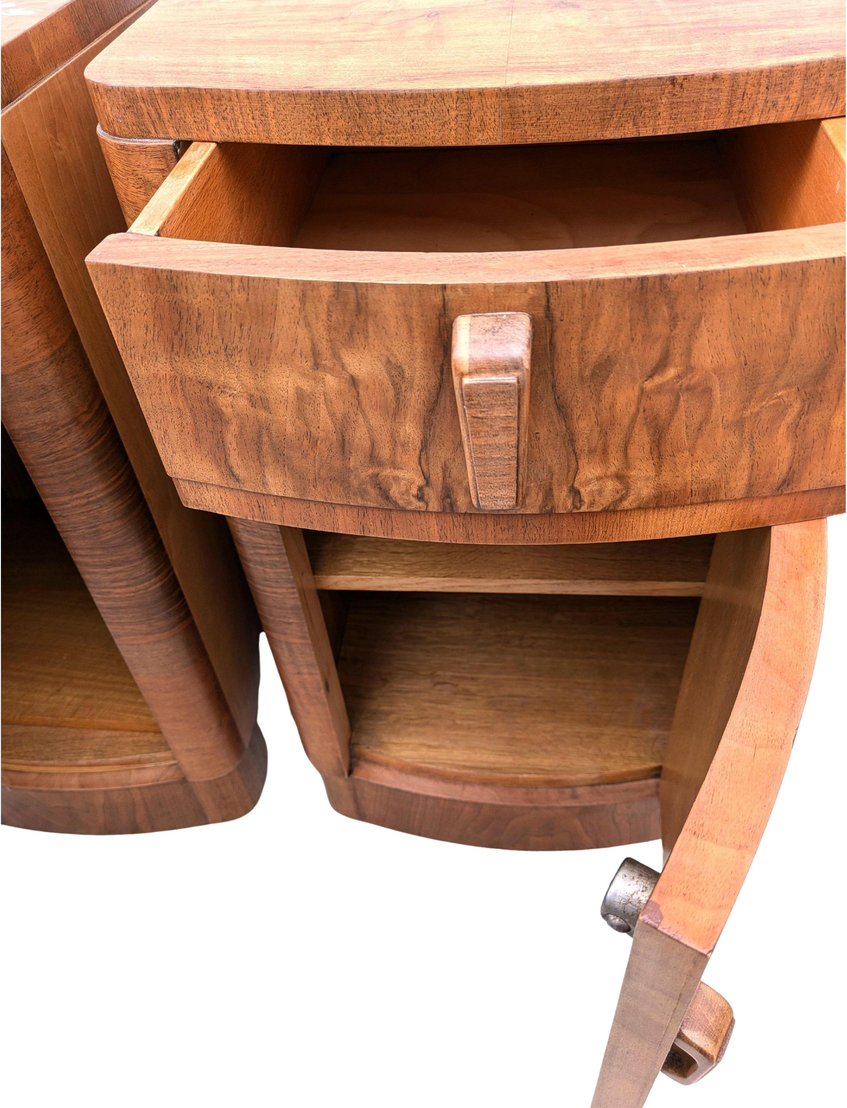 Art Deco Matching Pair of Walnut Bedside Cabinets Night Stands, English, c1930 1