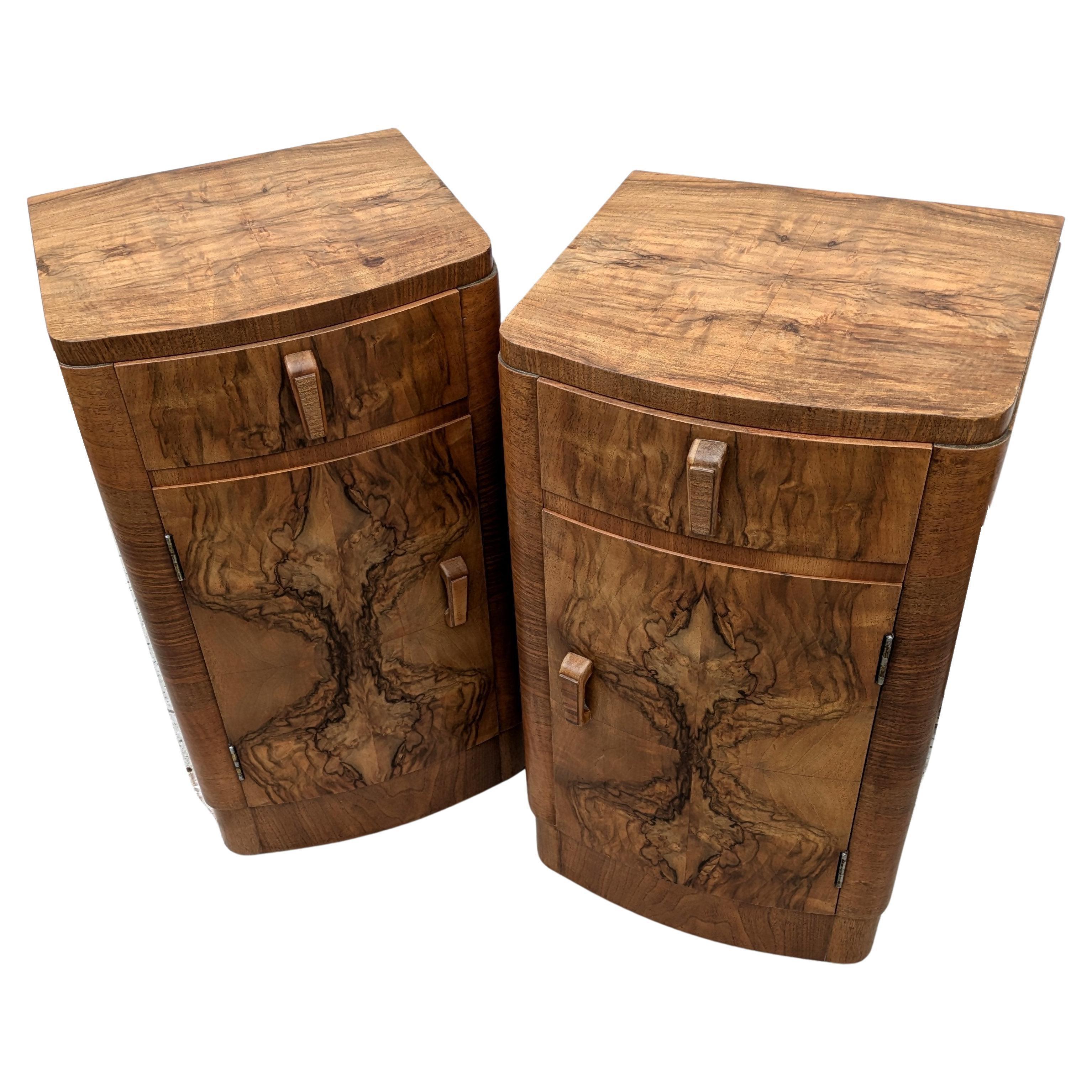 Art Deco Matching Pair of Walnut Bedside Cabinets Night Stands, English, c1930 3