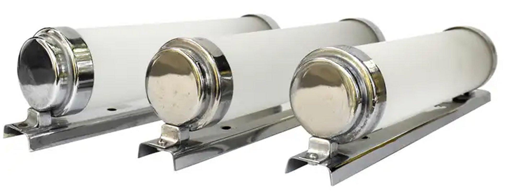 Juego Art Decó de 3 Apliques Tubulares de Cristal y Cromo, c1930 en venta 5