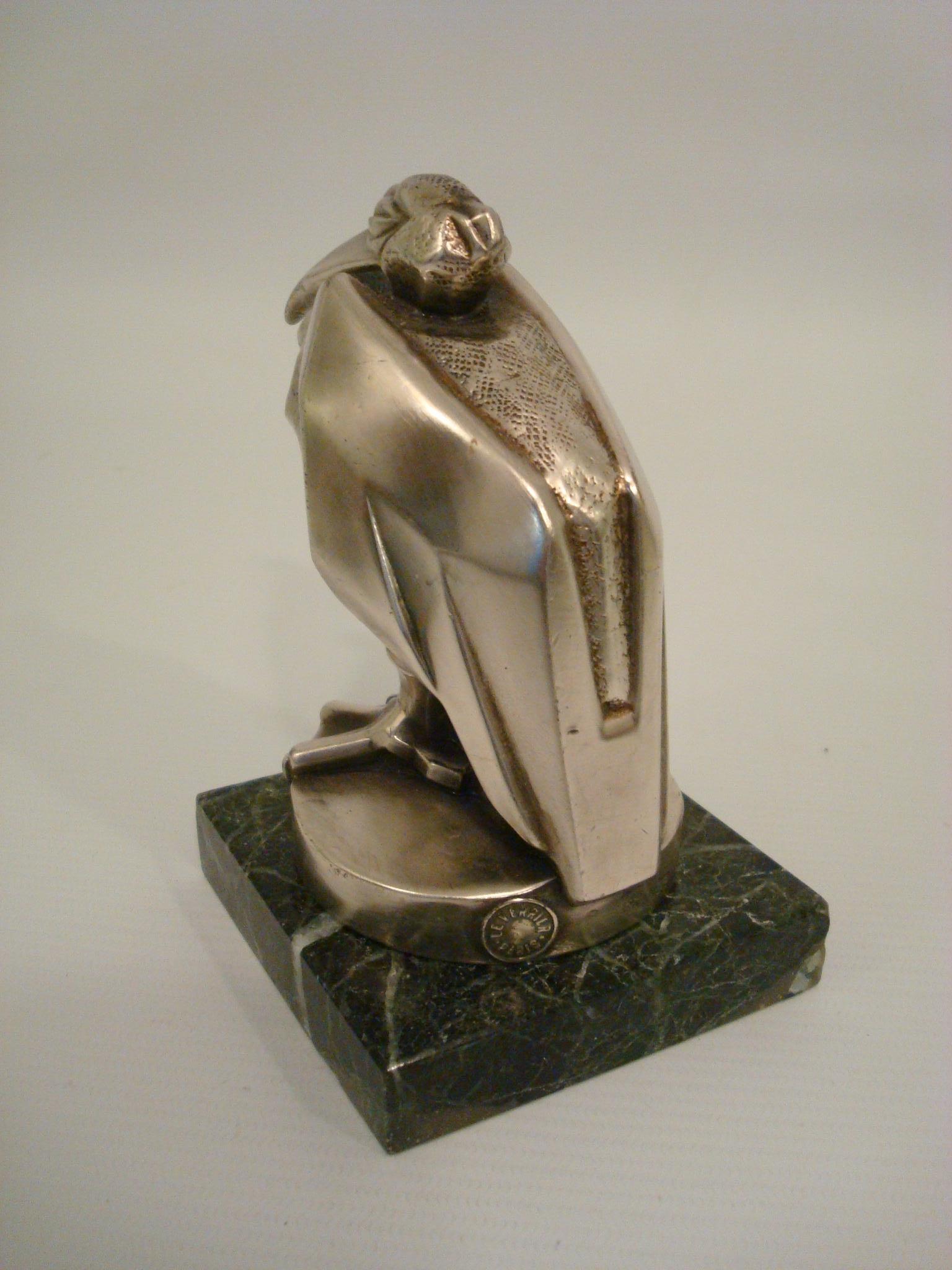 Art Deco Max Le Verrier / Artus Pelikan Hood Ornament / Briefbeschwerer, Frankreich (Metall) im Angebot