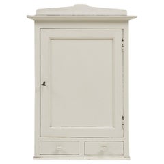 Armoire de médecine Art déco en bois laqué blanc, France vers 1930