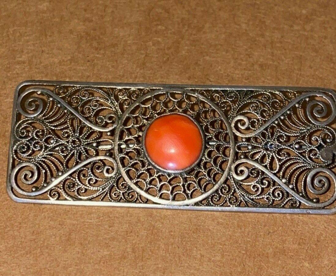 Cabochon Art-Deco Mediterranean Coral (10mm) Silver Continental French Filigree Brooch For Sale