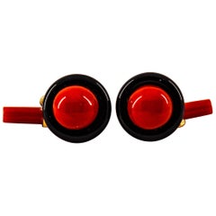 Vintage Art Deco Style Mediterranean Red Coral Onyx Yellow Gold Cufflinks