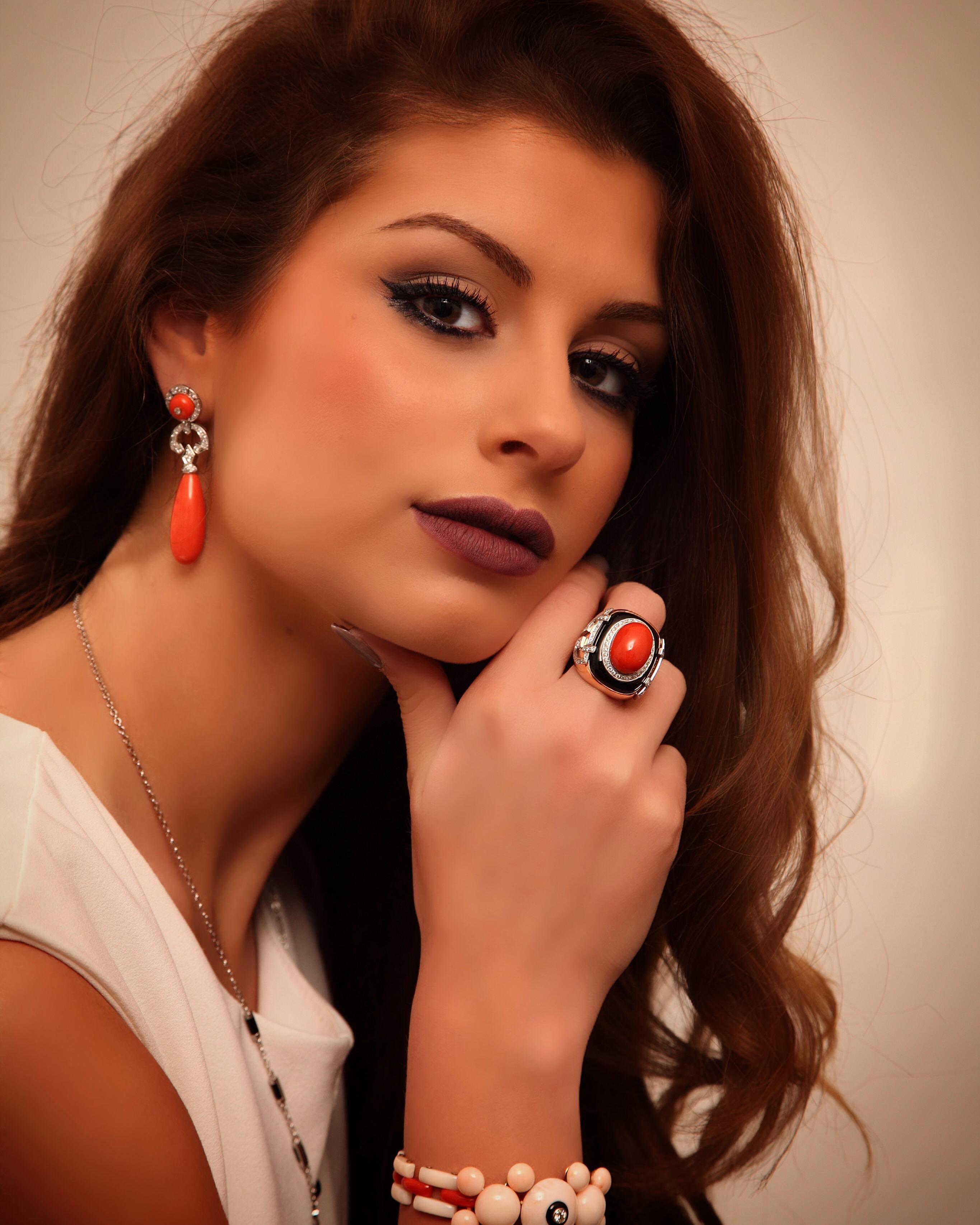 Anillo de Cóctel Art Decó Mediterráneo Coral Rojo Diamante Blanco Ónix Oro Amarillo en venta 11