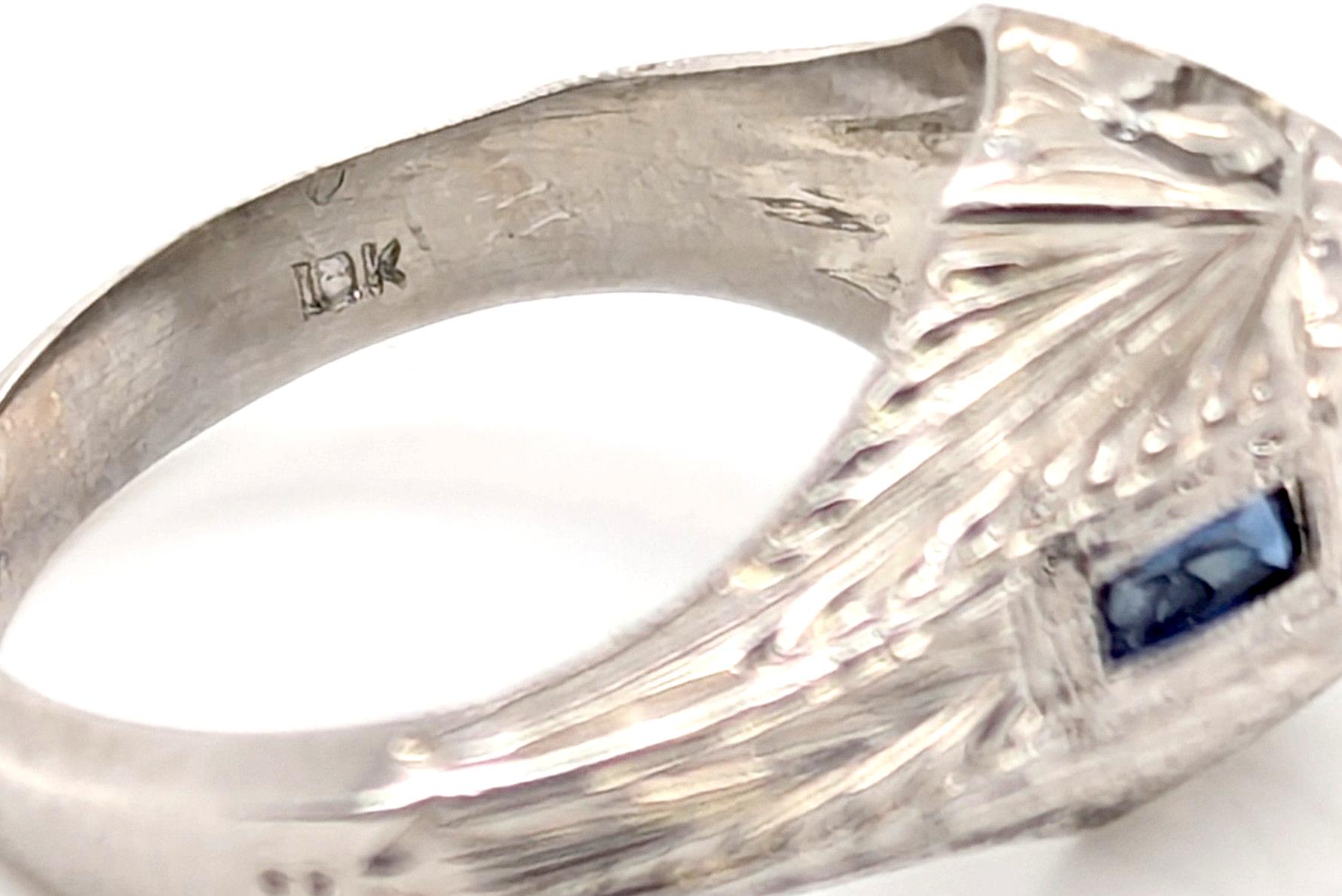 Art Deco Diamant-Verlobungsring .72 Karat Französisch geschliffene Saphire Original 1920er Jahre 18K im Zustand „Hervorragend“ in Dearborn, MI