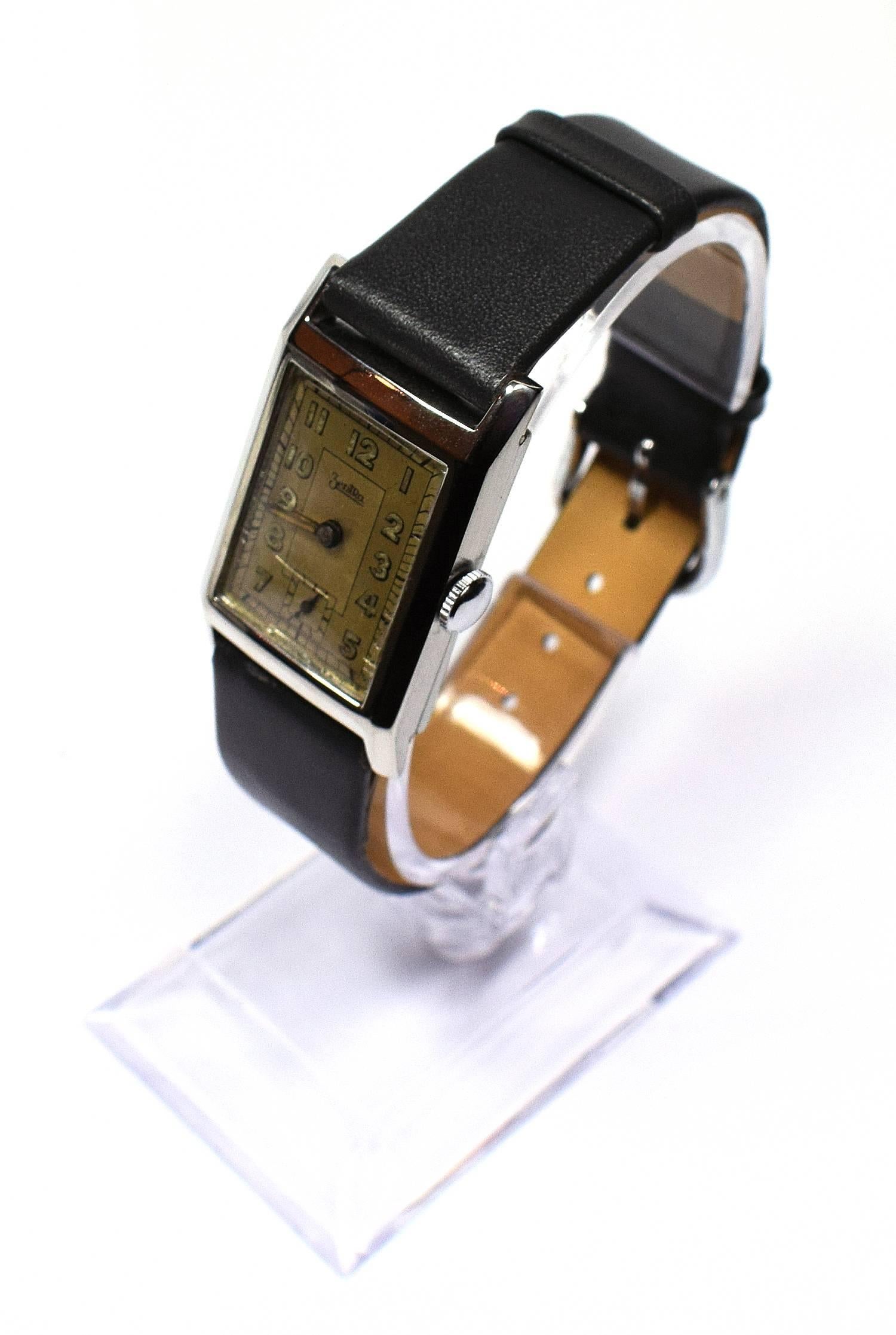 Art Deco Men's Very Rare Zentra Wristwatch In Good Condition In Devon, England