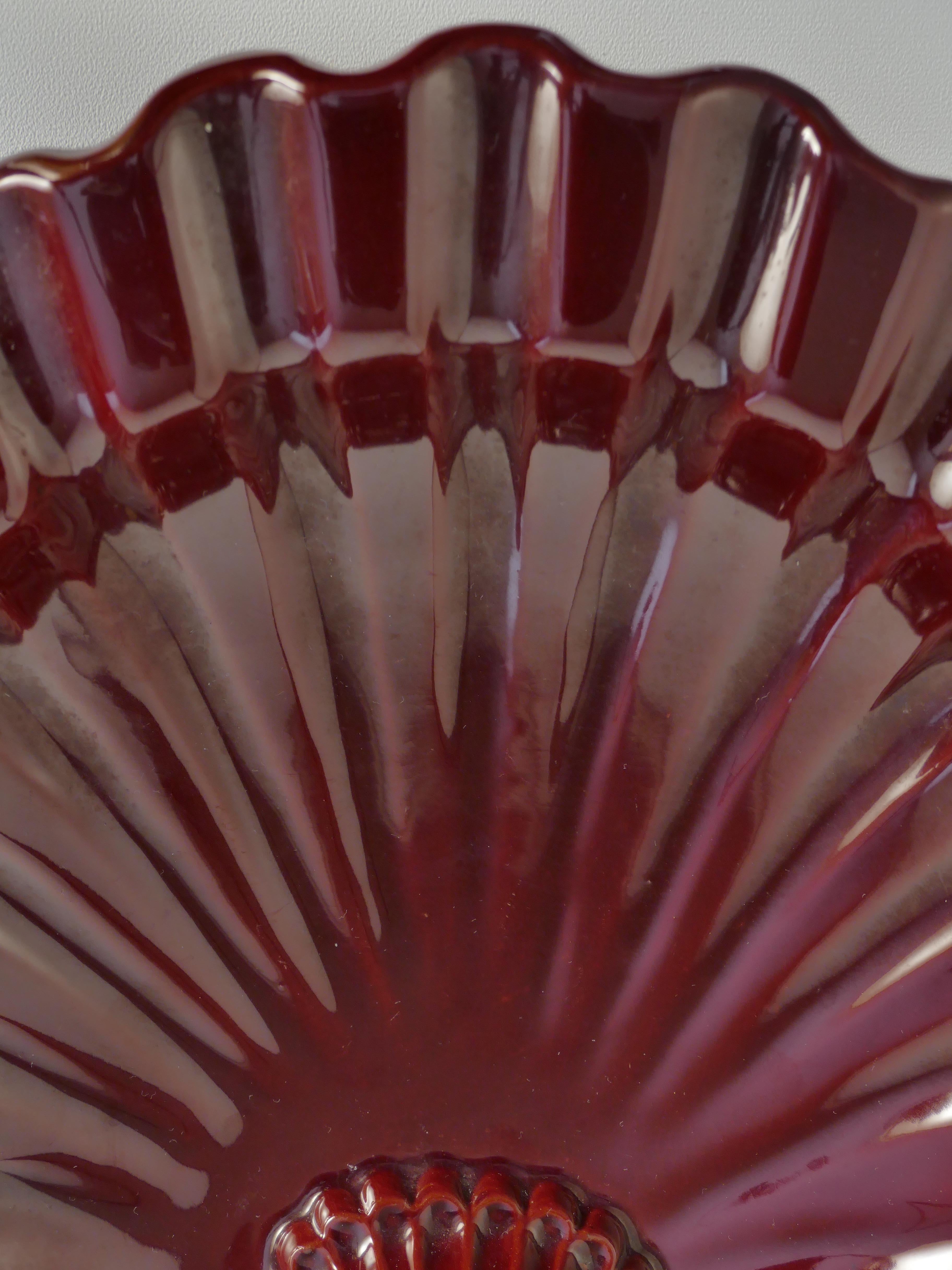 Vide-Poche de cerámica Art Decó rojo merlot de Gabriel Keramik, Suecia Años 60 Cerámico en venta