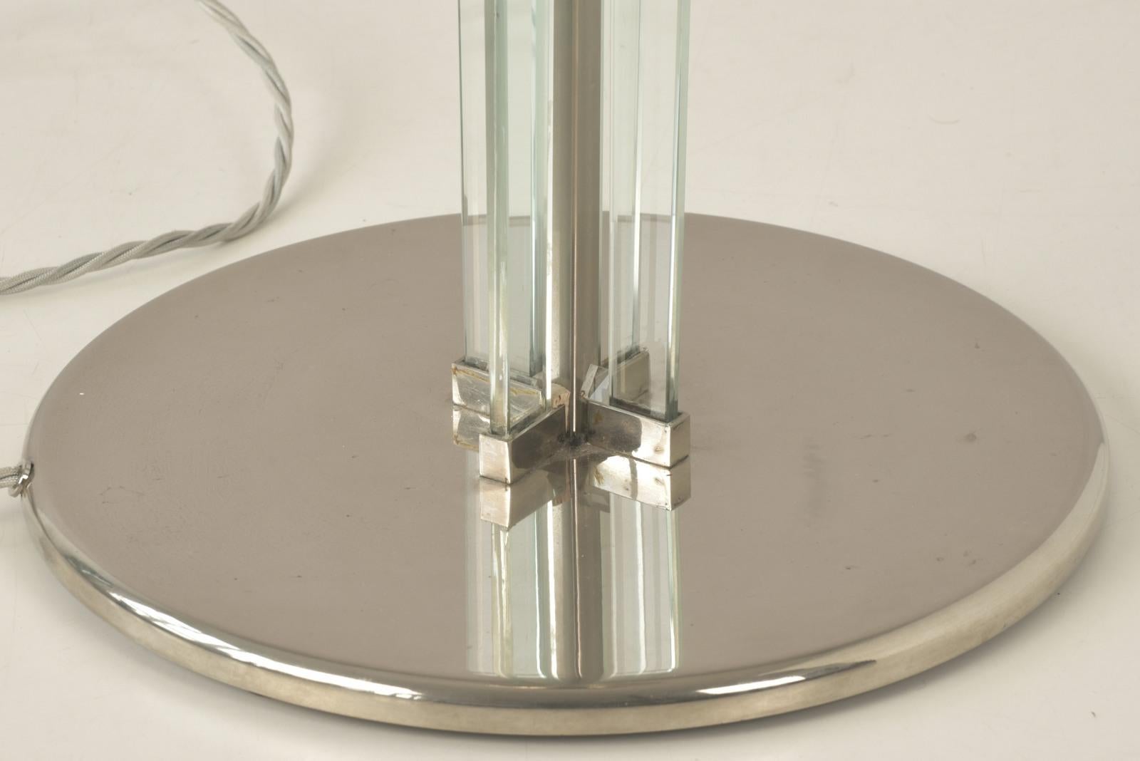 Art-déco-Stehlampe aus Metall und Glas, Frankreich – 1940er Jahre  im Angebot 5