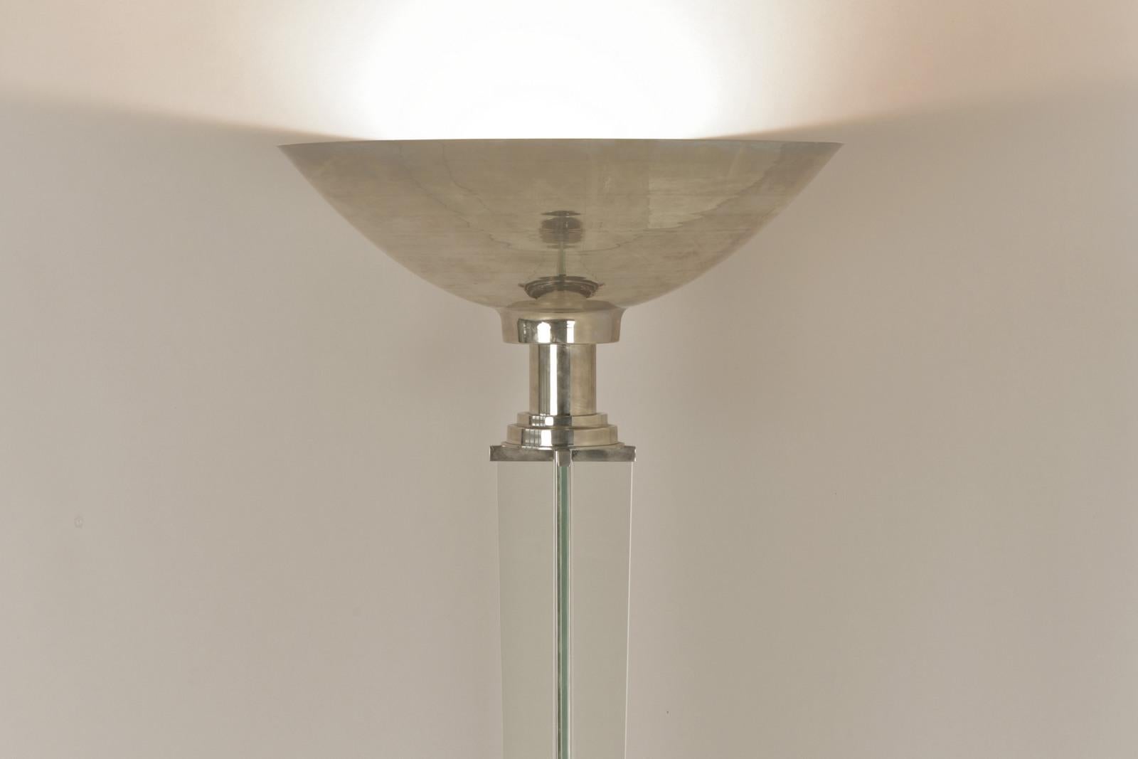 Art-déco-Stehlampe aus Metall und Glas, Frankreich – 1940er Jahre  (Französisch) im Angebot