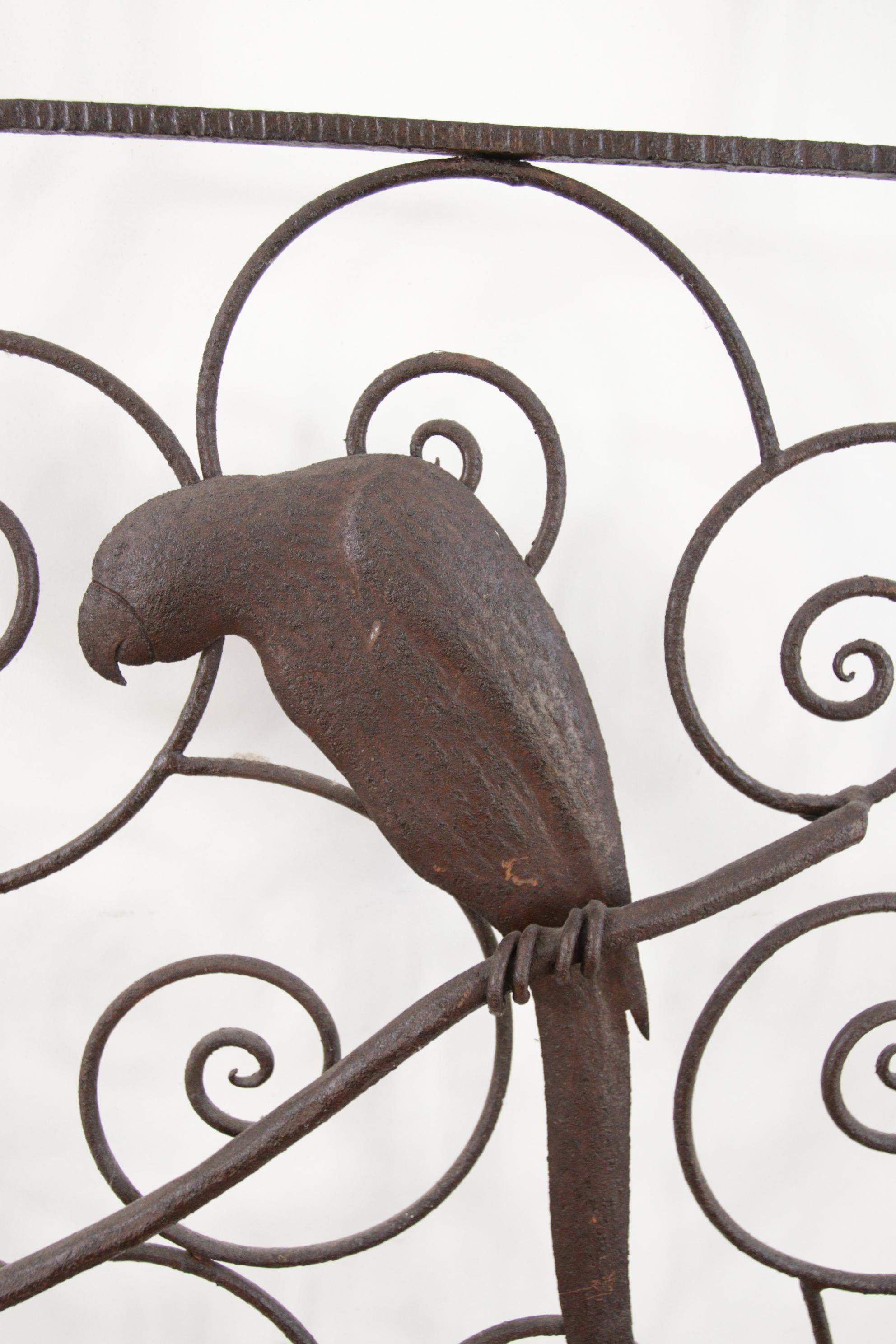 Art Deco Metal Coat Rack Umbrella Stand with Parrot In Good Condition For Sale In Boven Leeuwen, NL