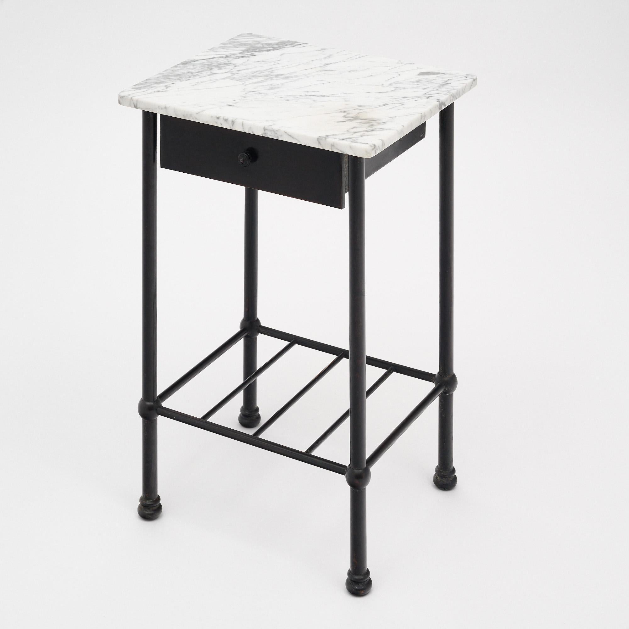 Französische Beistelltische aus Metall im Art Deco-Stil 2