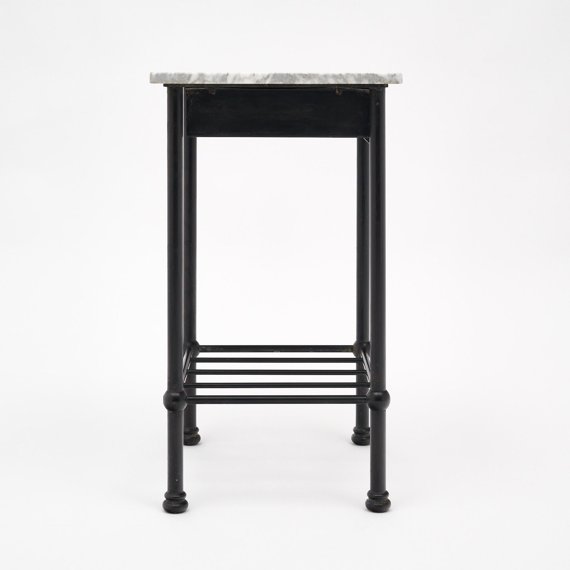 Französische Beistelltische aus Metall im Art Deco-Stil 3