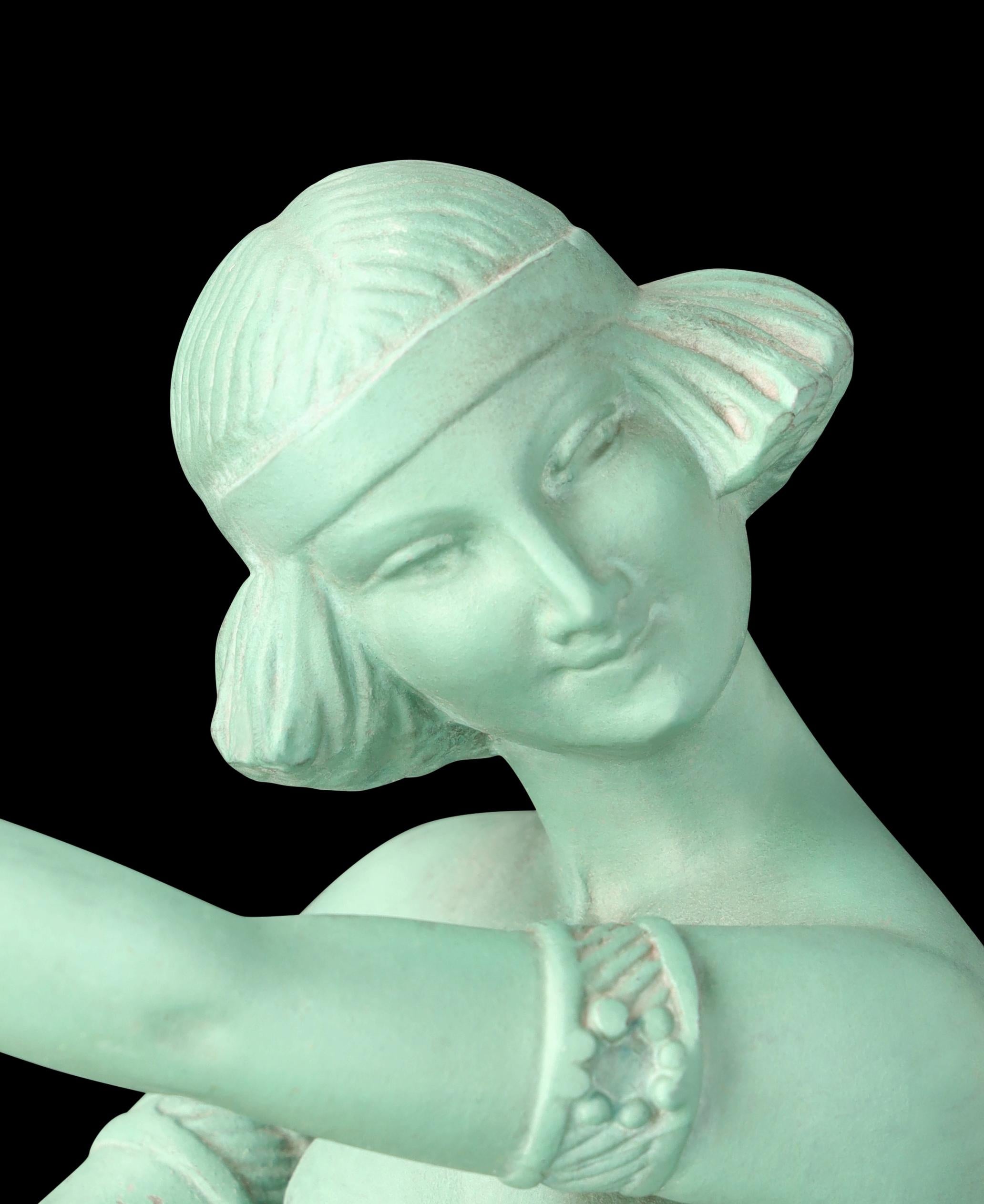 Scultura in metallo Art Deco 