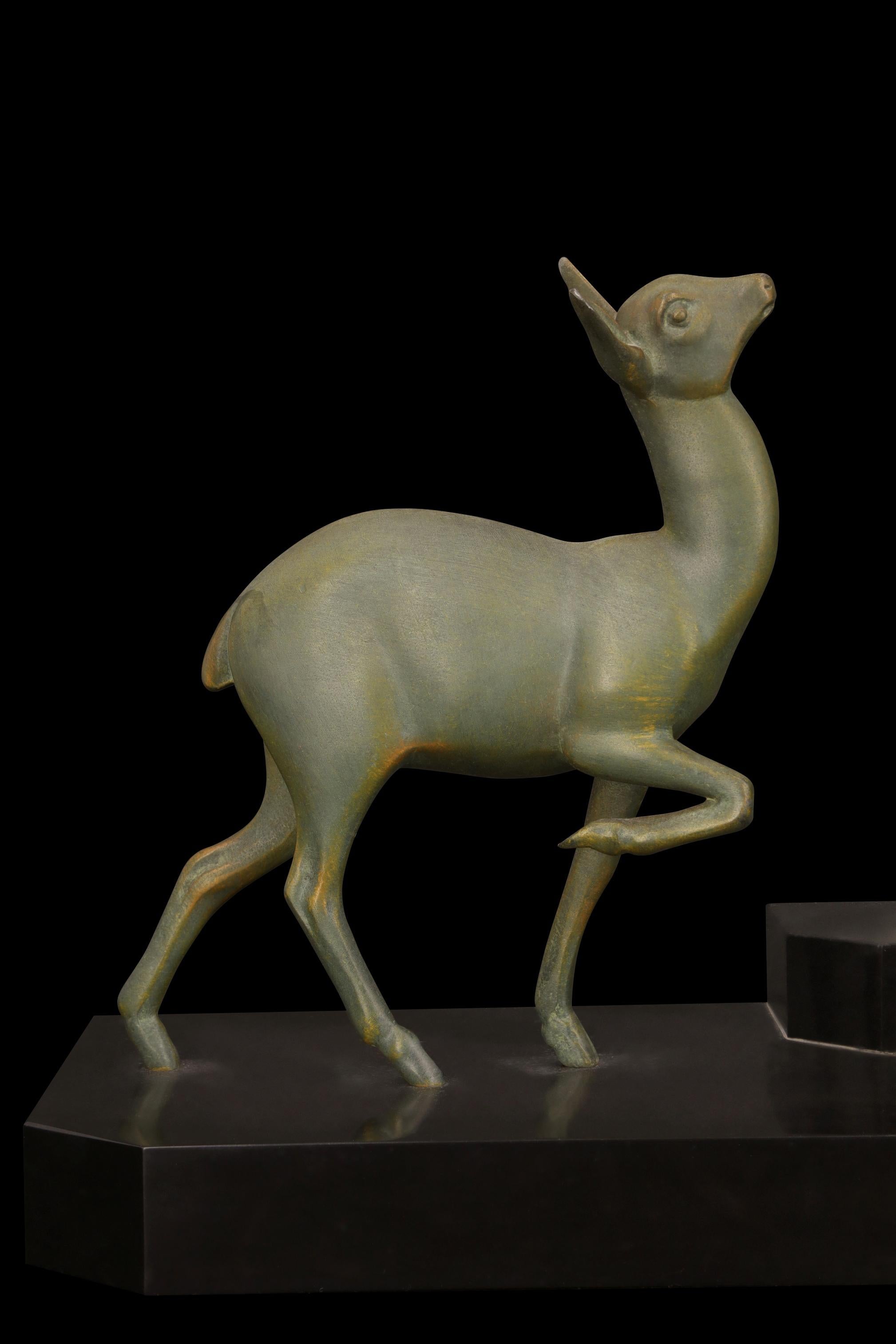 Scultura in metallo Art Deco 