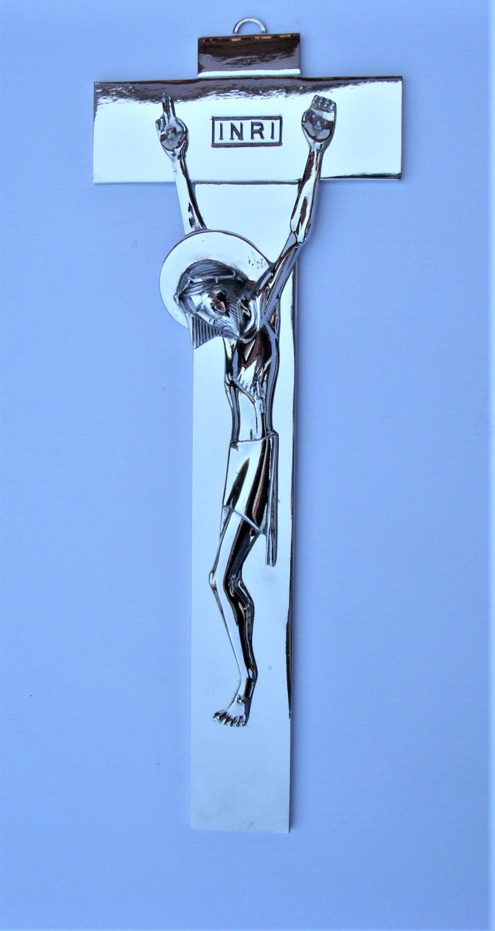 Art Deco / Mitte des Jahrhunderts Kruzifix, das einen Jesus am Kreuz aus nickelplattierter Bronze darstellt.
Wand Kruzifix versilbert Bronze Christus Corpus.
Was bedeutet also INRI am Kreuz?
INRI ist eine Abkürzung der lateinischen Inschrift